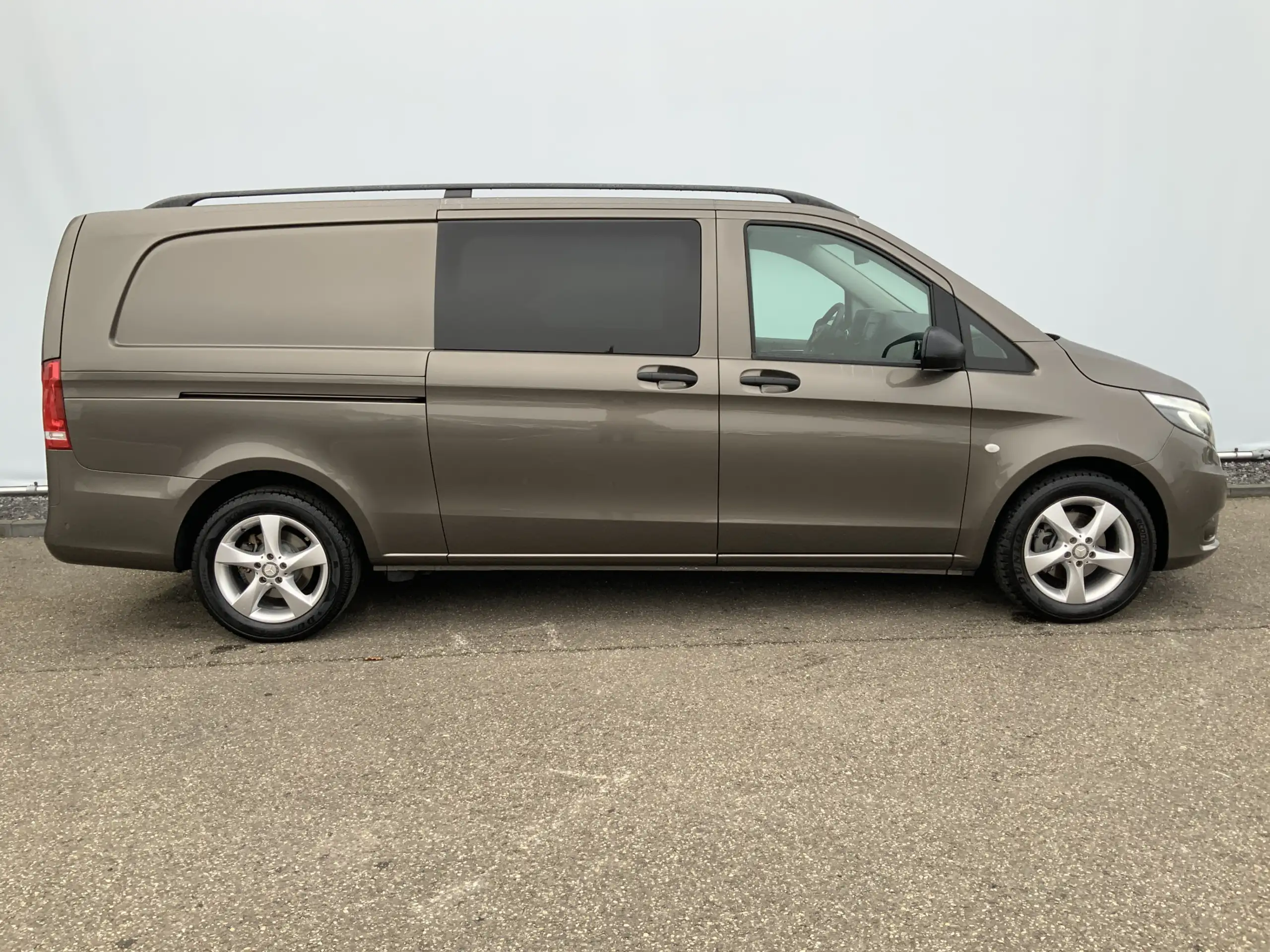 Mercedes-Benz - Vito