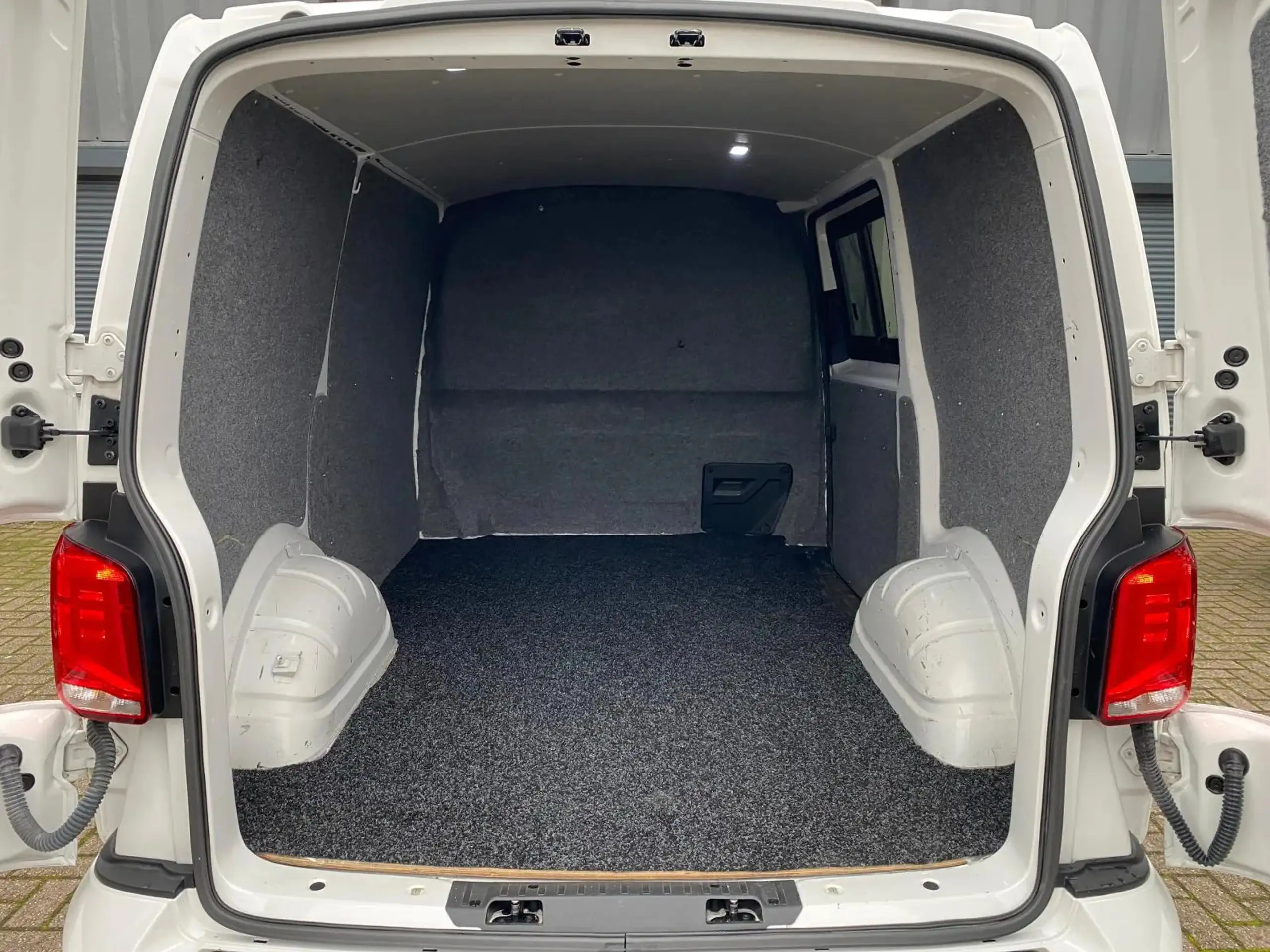 Volkswagen - Transporter