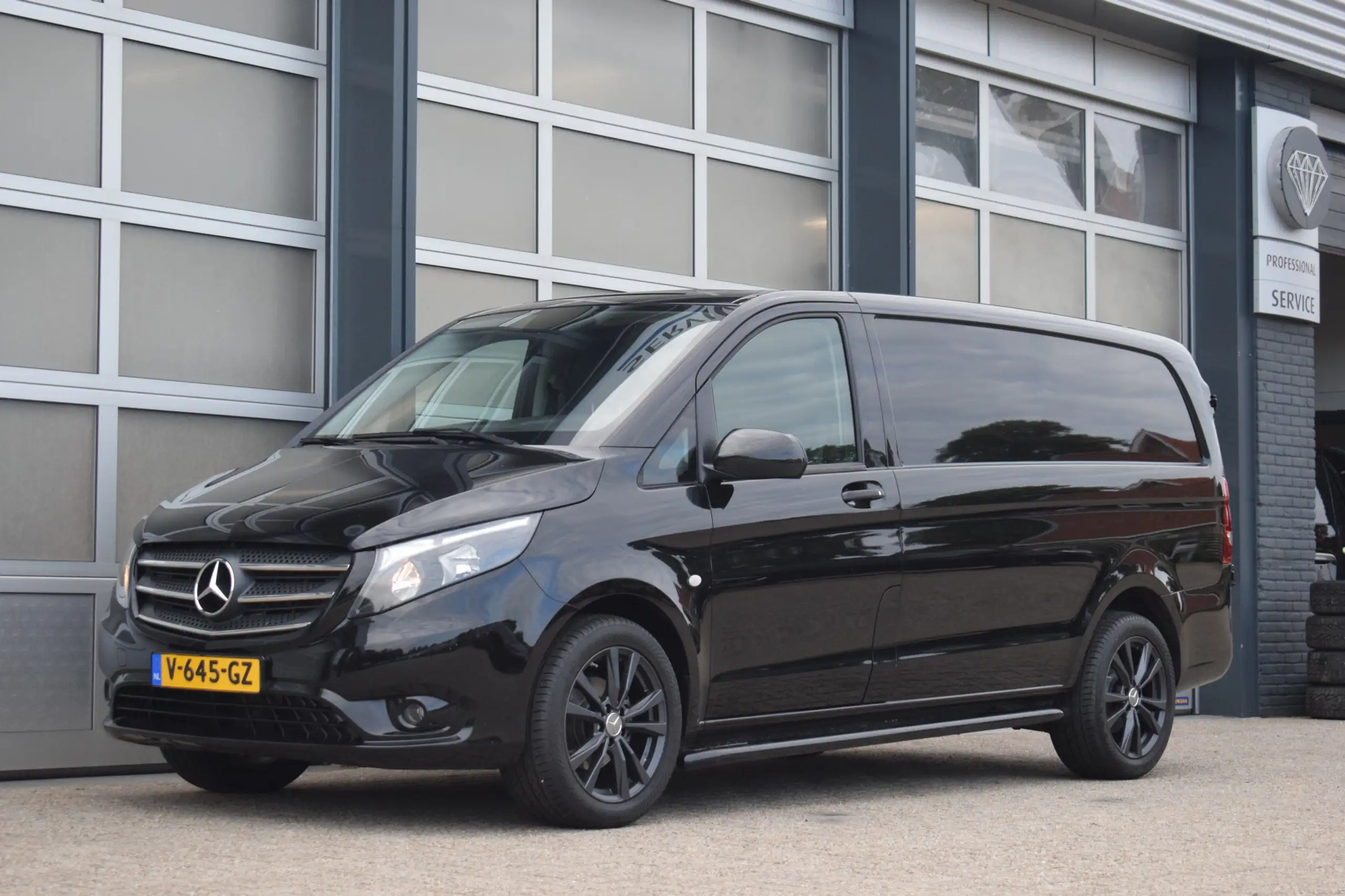 Mercedes-Benz - Vito