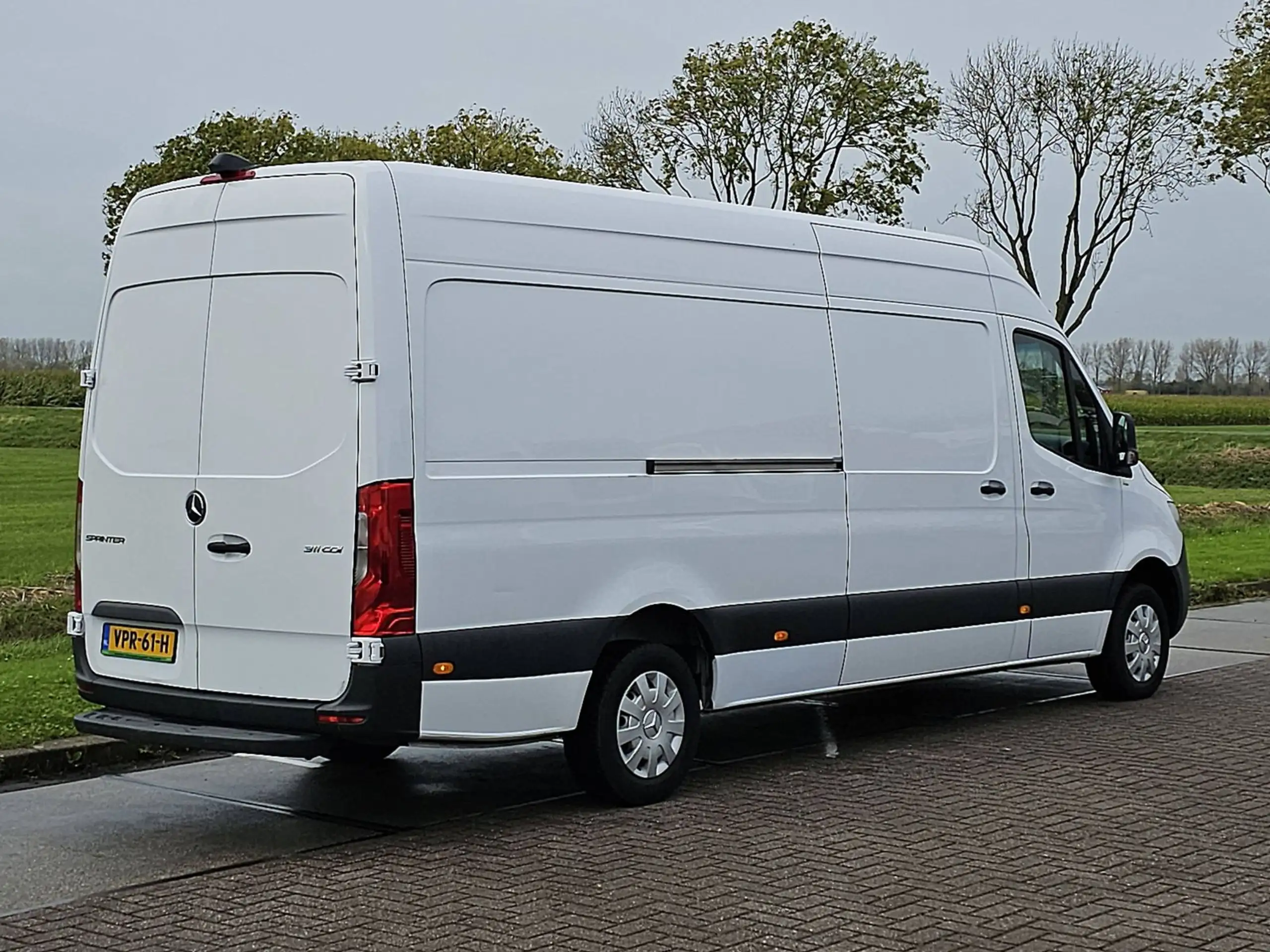 Mercedes-Benz - Sprinter