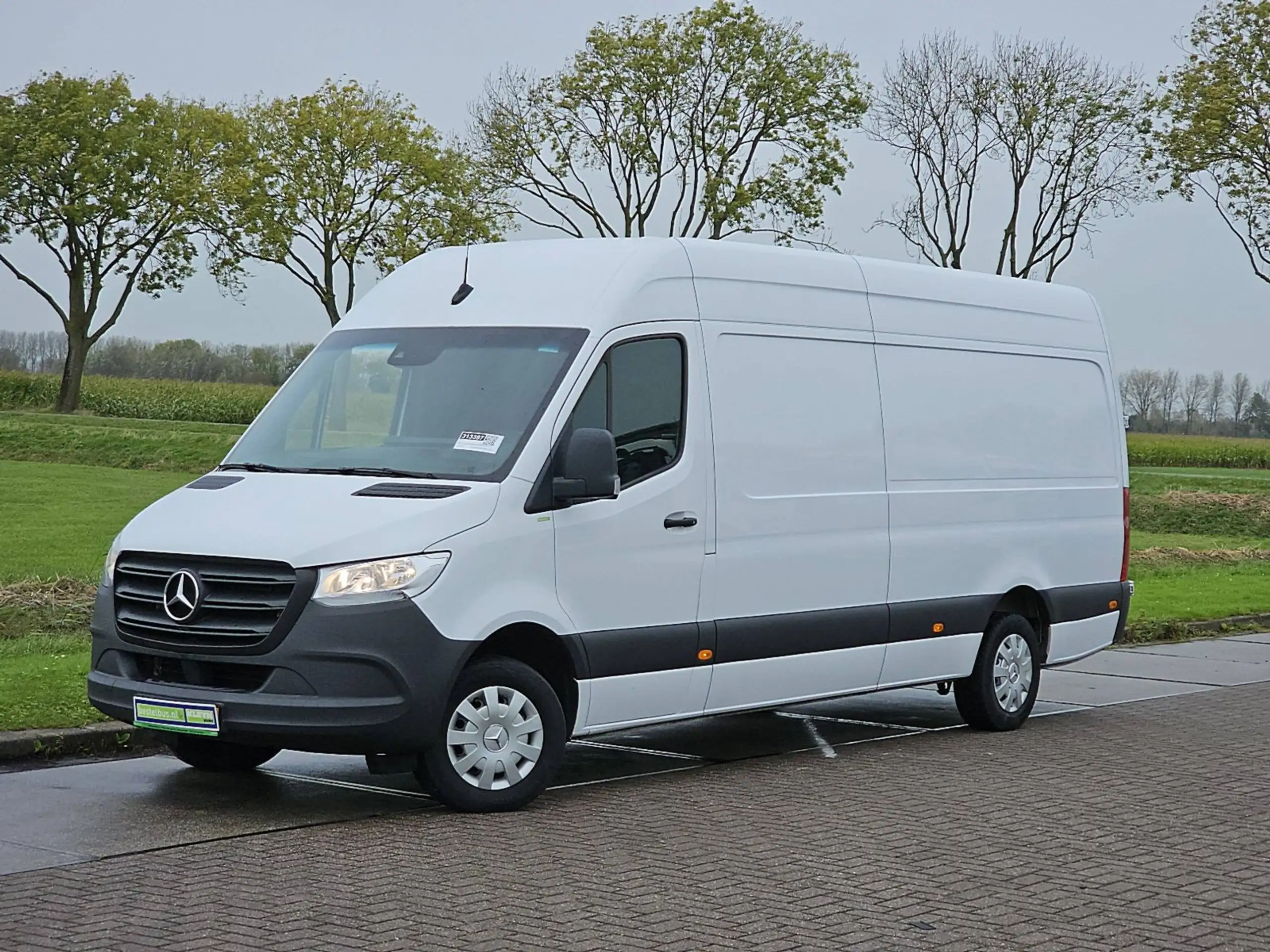 Mercedes-Benz - Sprinter