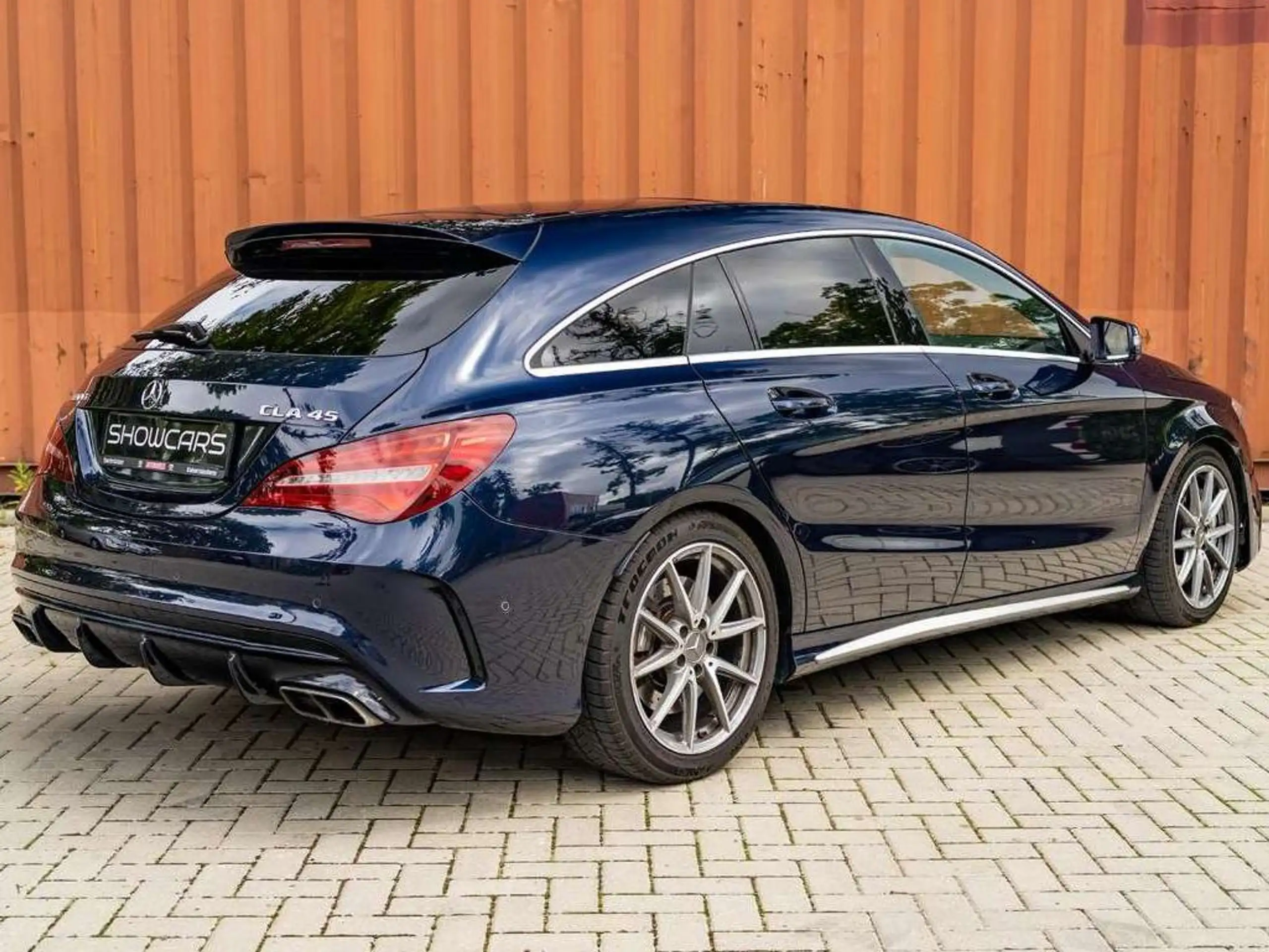 Mercedes-Benz - CLA 45 AMG