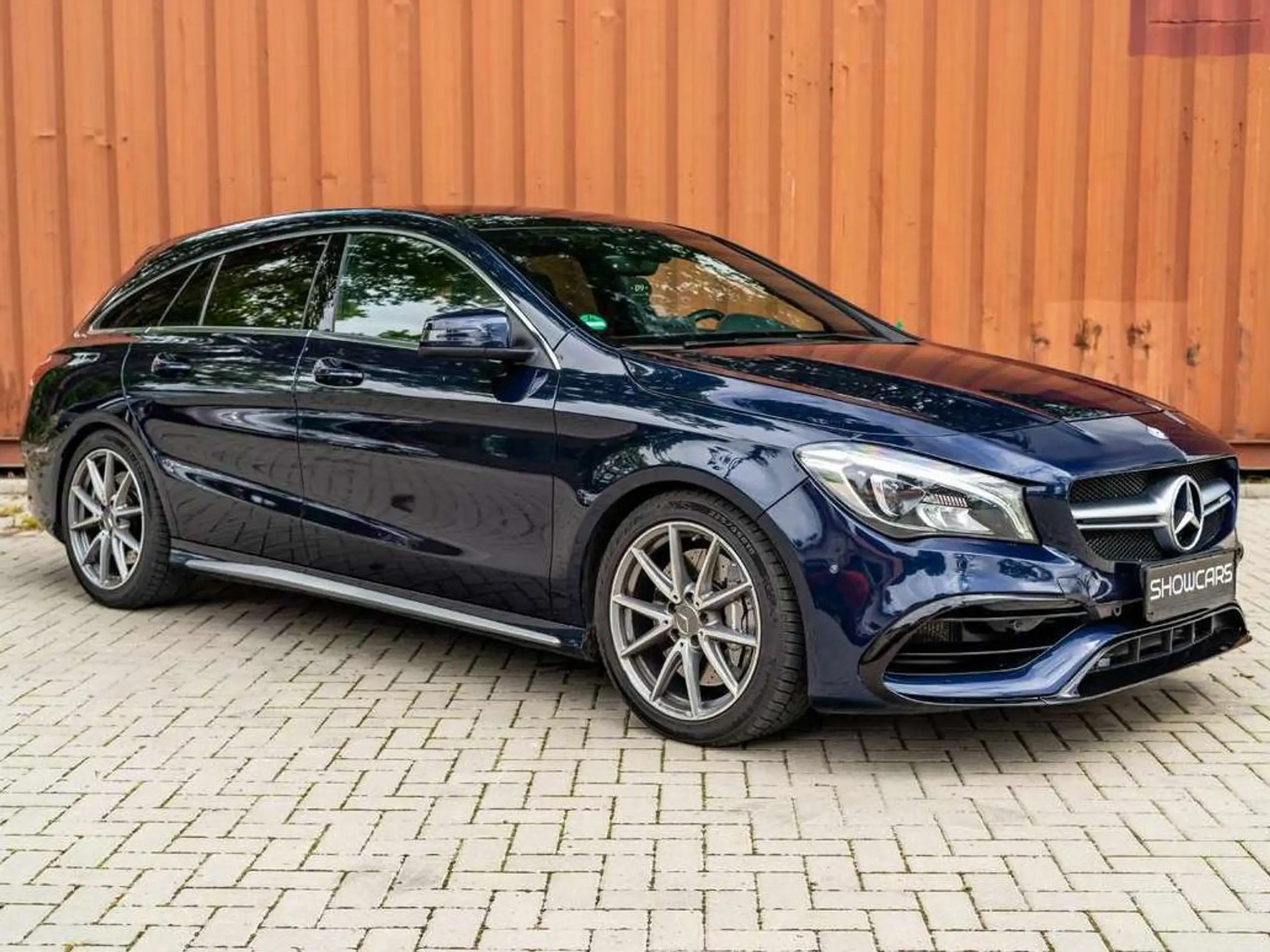 Mercedes-Benz - CLA 45 AMG