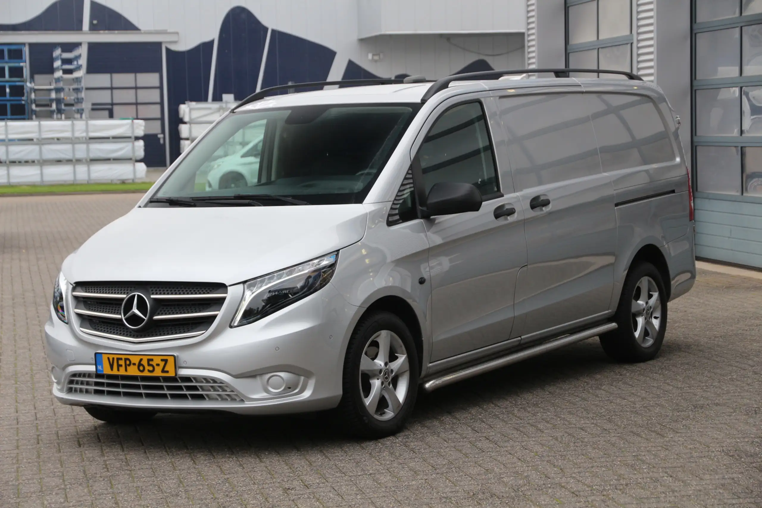 Mercedes-Benz - Vito