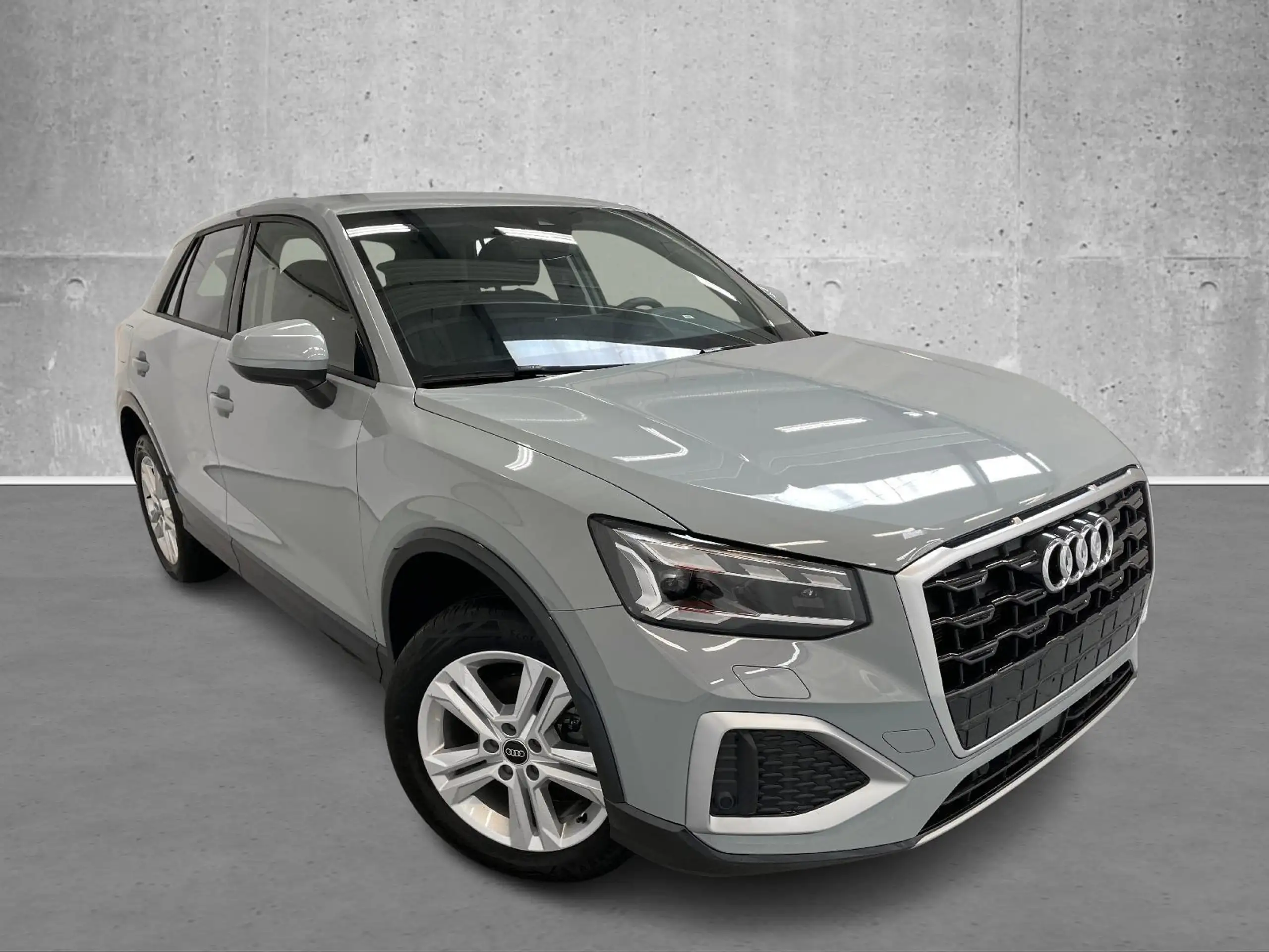 Audi - Q2