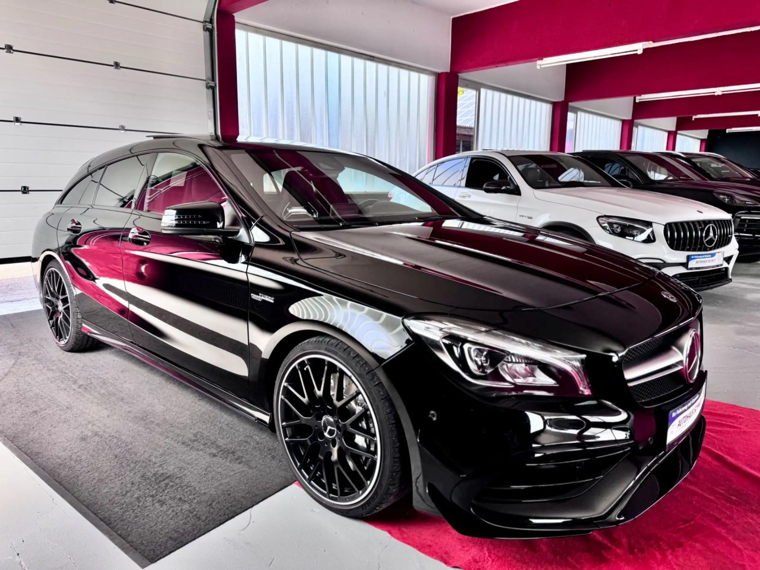 Mercedes-Benz - CLA 45 AMG