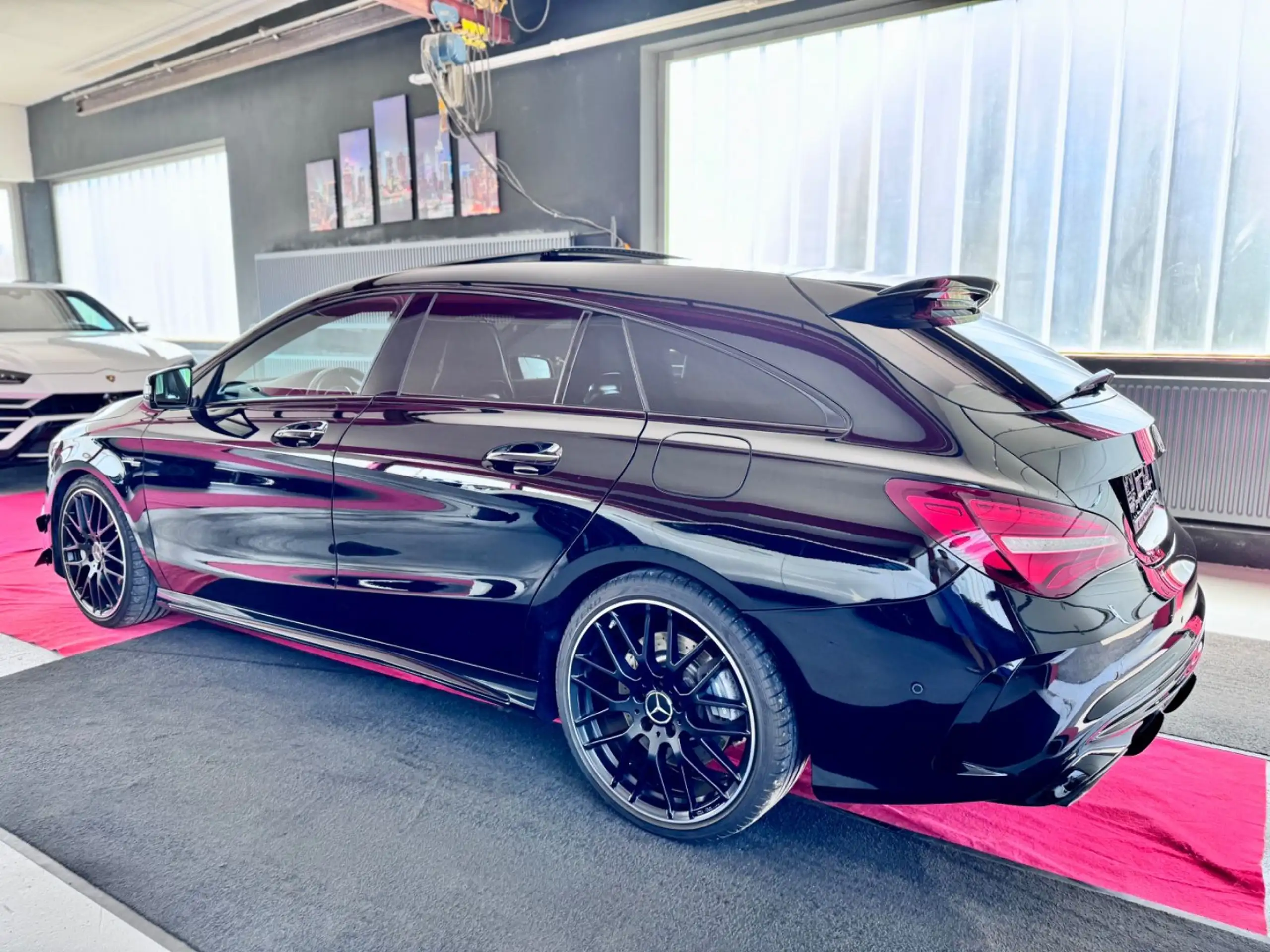 Mercedes-Benz - CLA 45 AMG