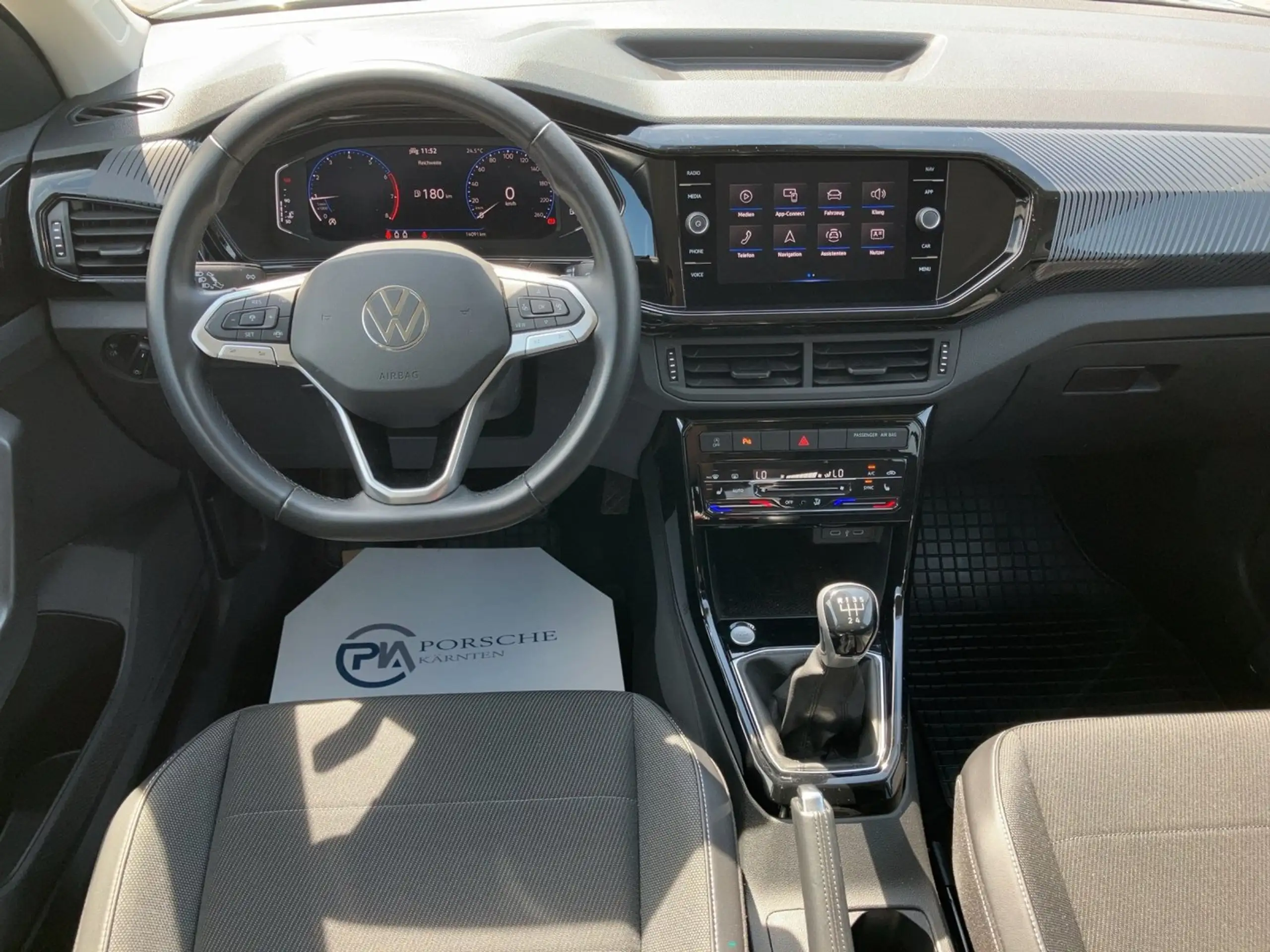 Volkswagen - T-Cross