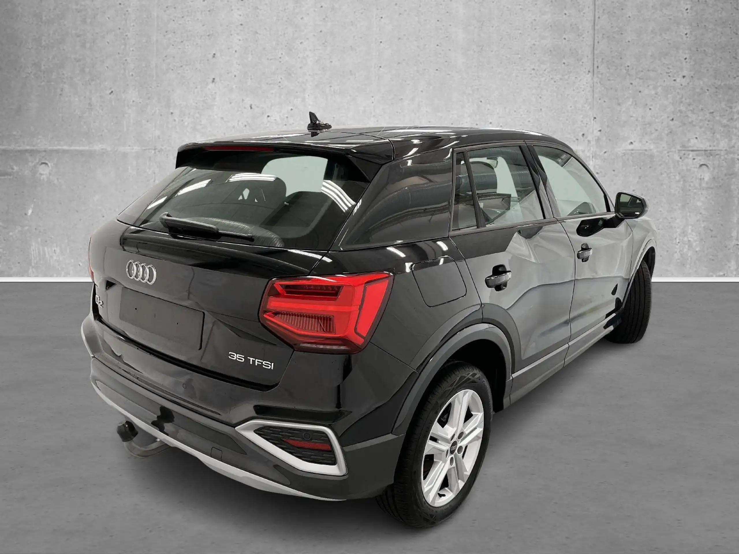 Audi - Q2