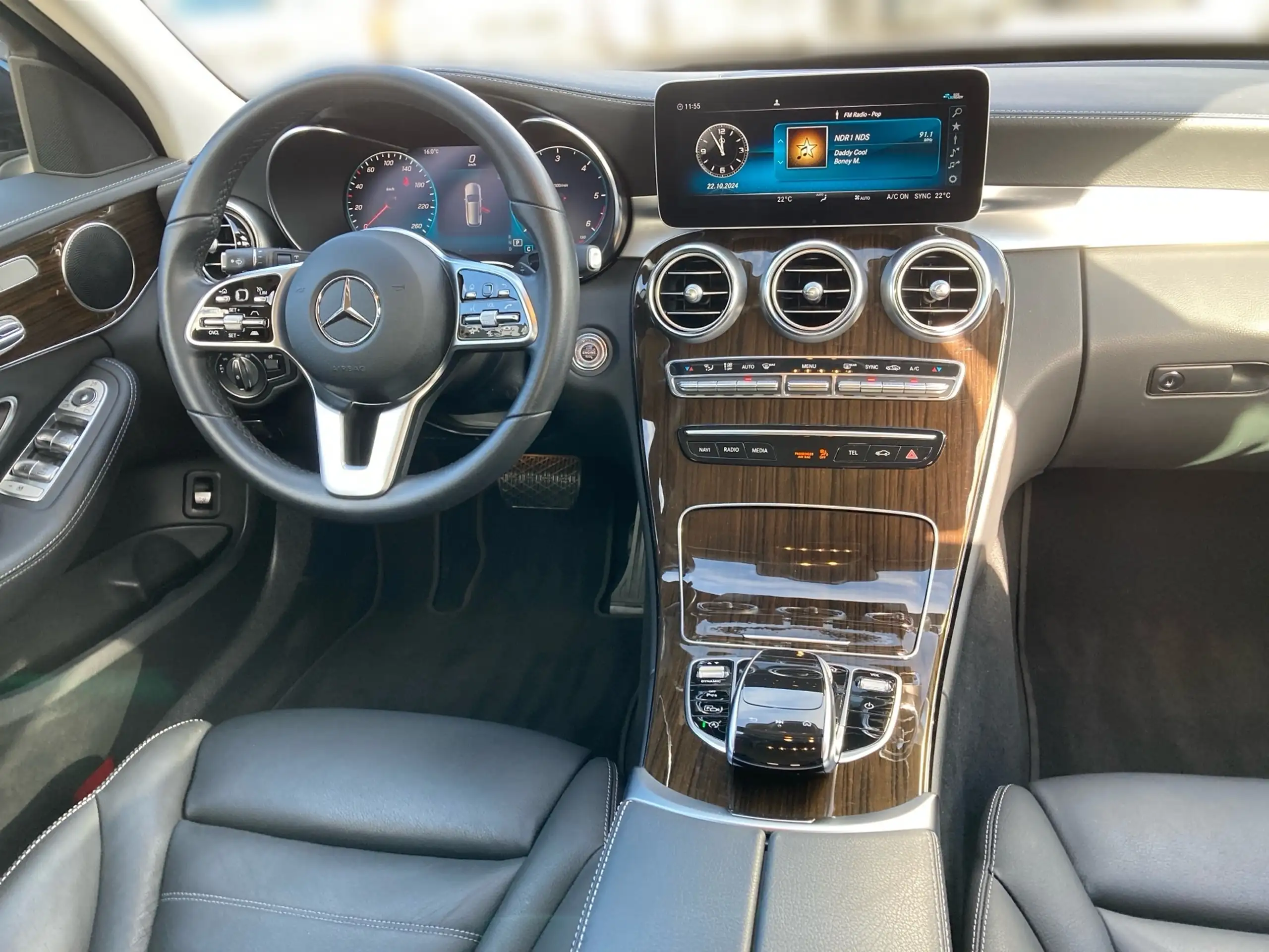 Mercedes-Benz - C 220