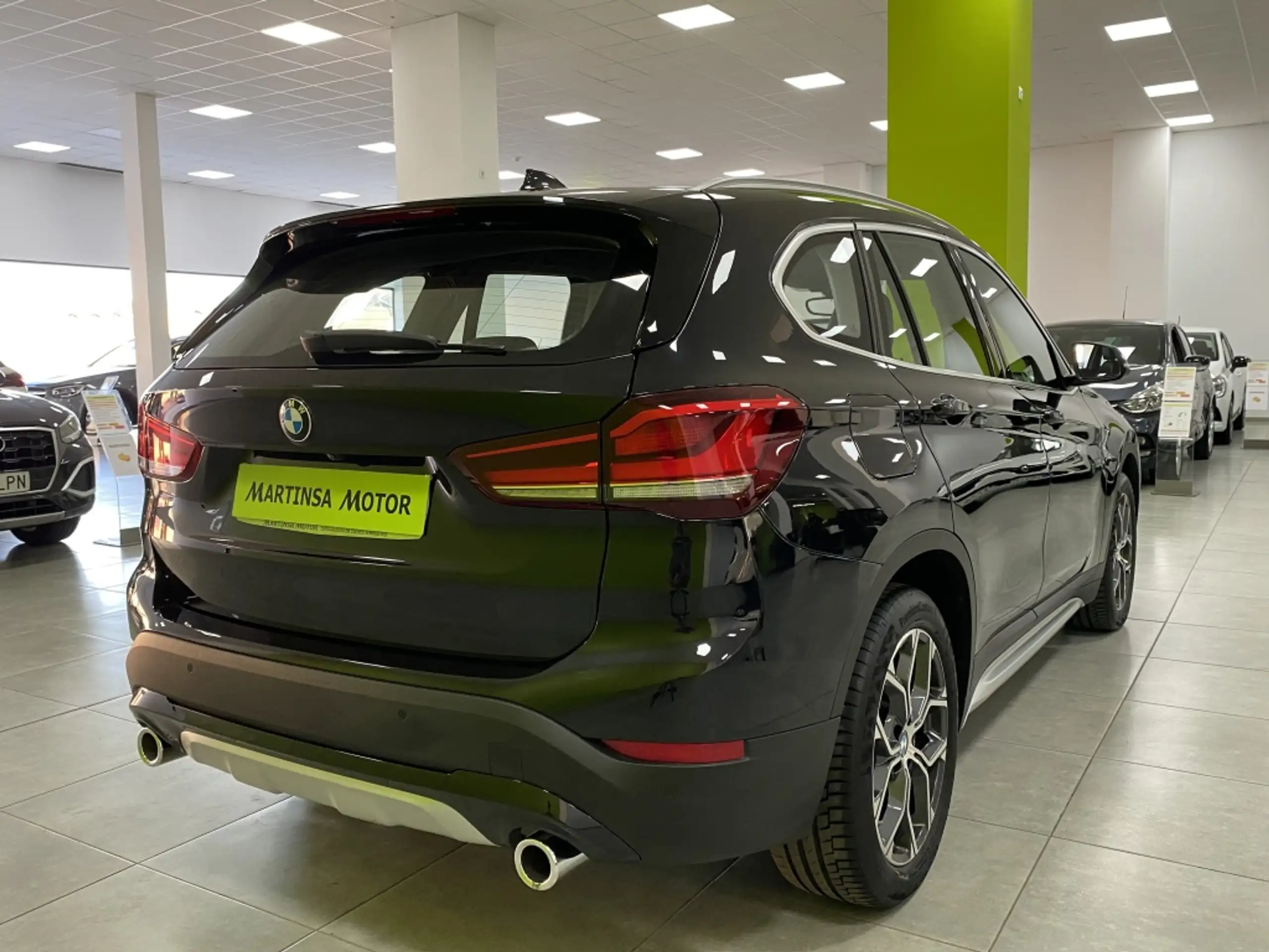 BMW - X1