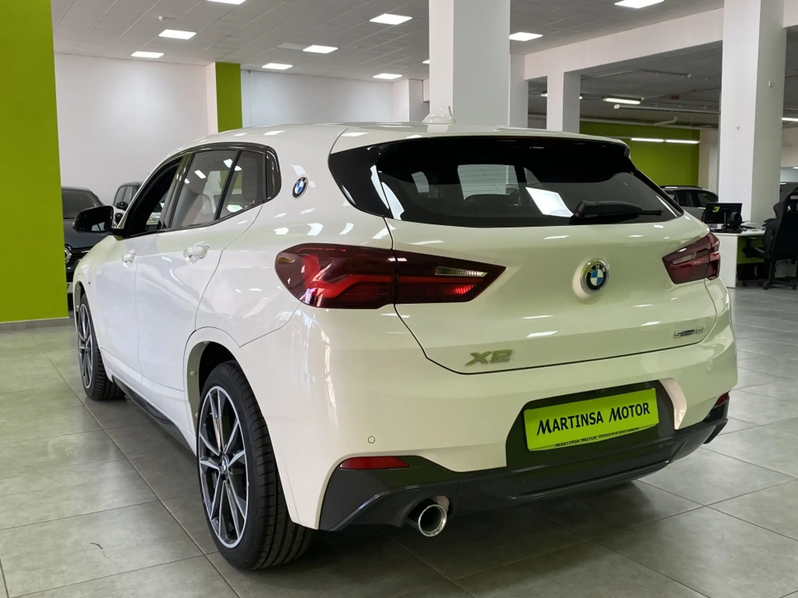 BMW - X2