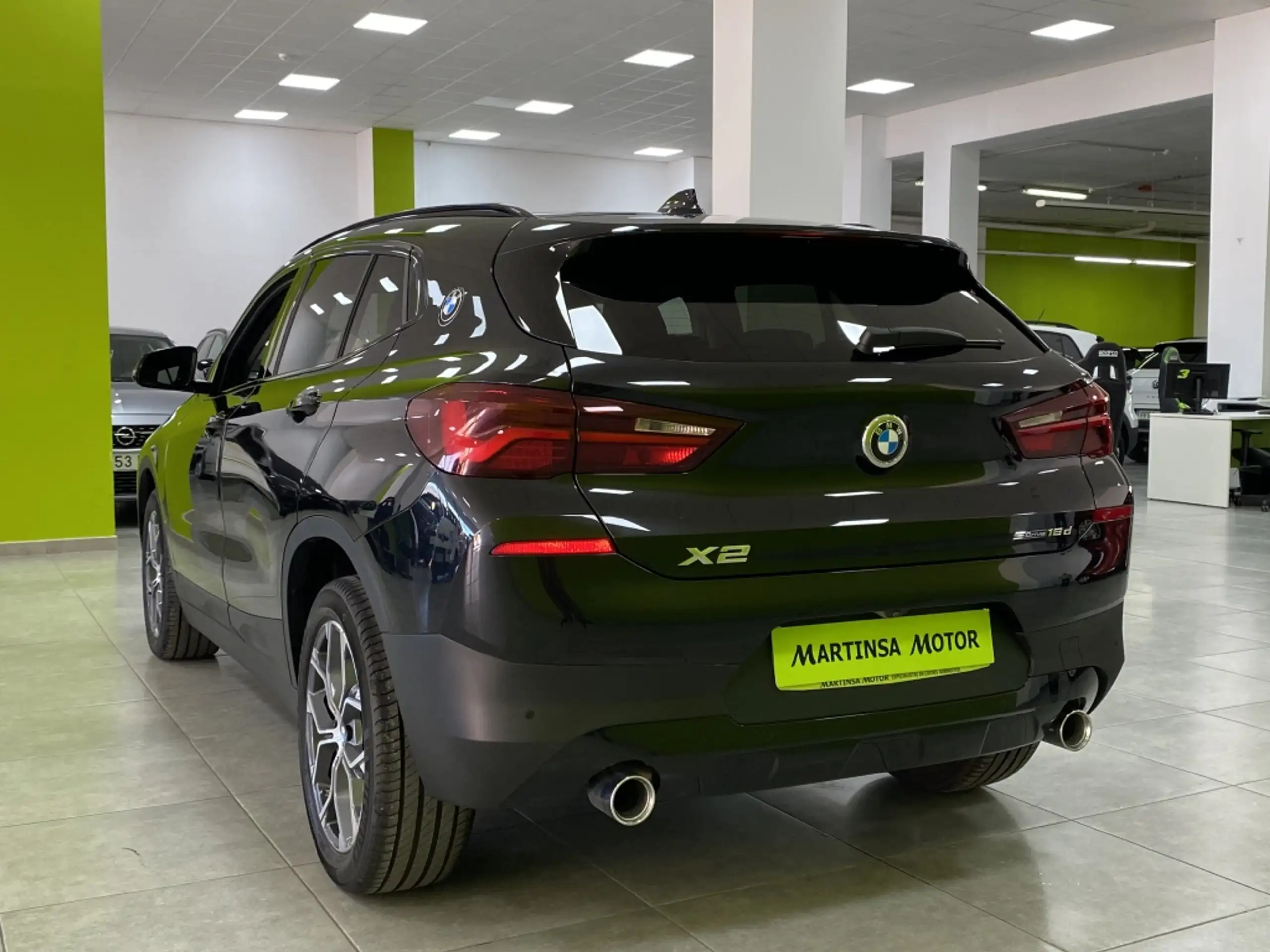 BMW - X2