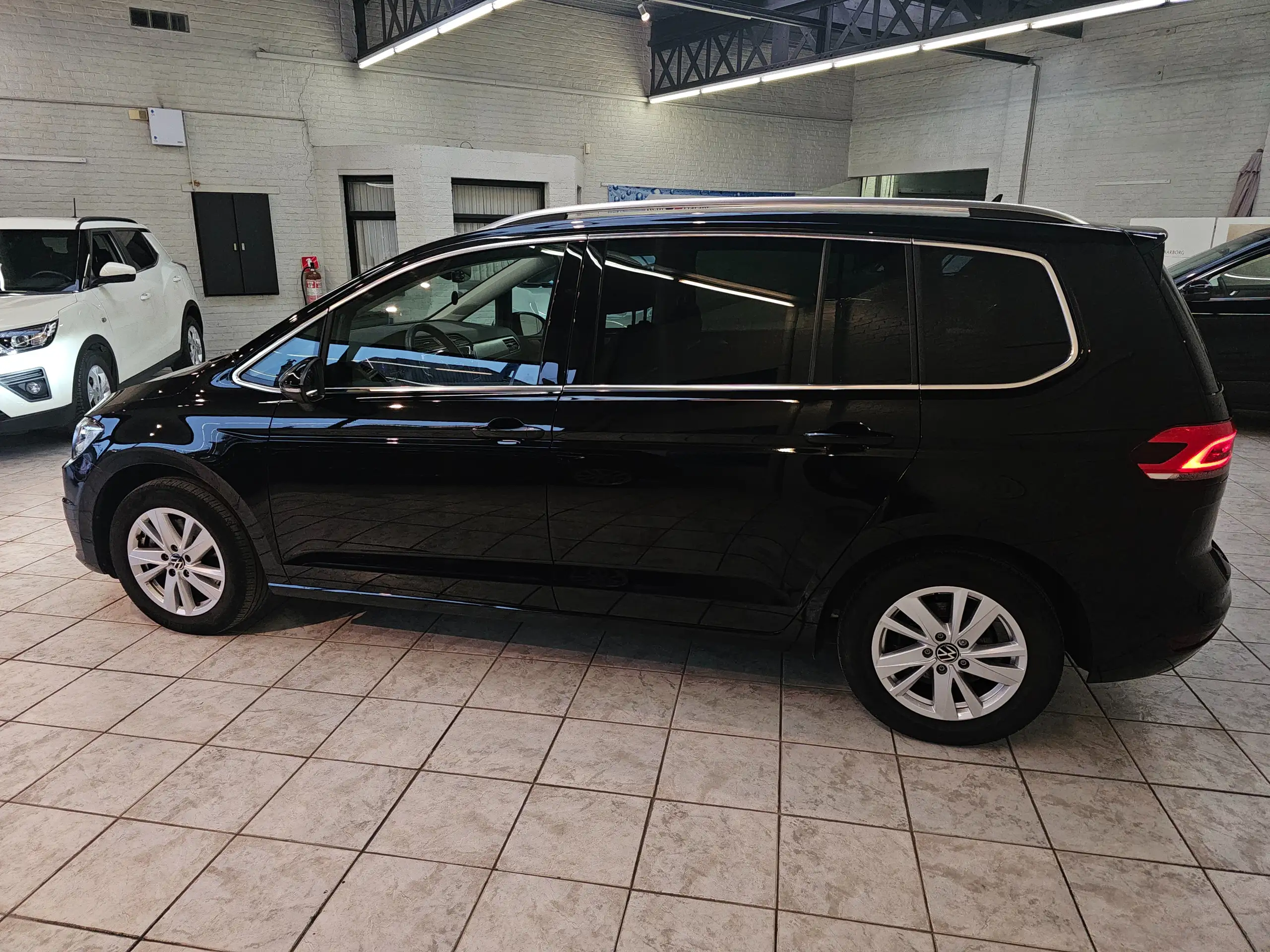 Volkswagen - Touran