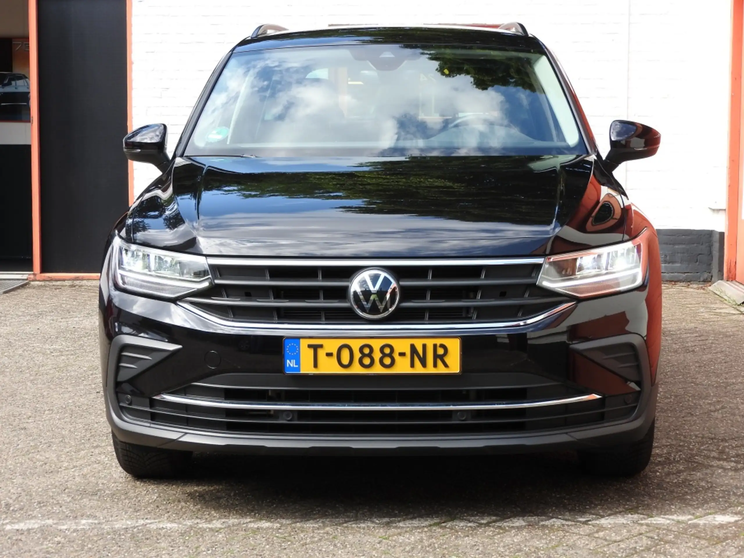 Volkswagen - Tiguan