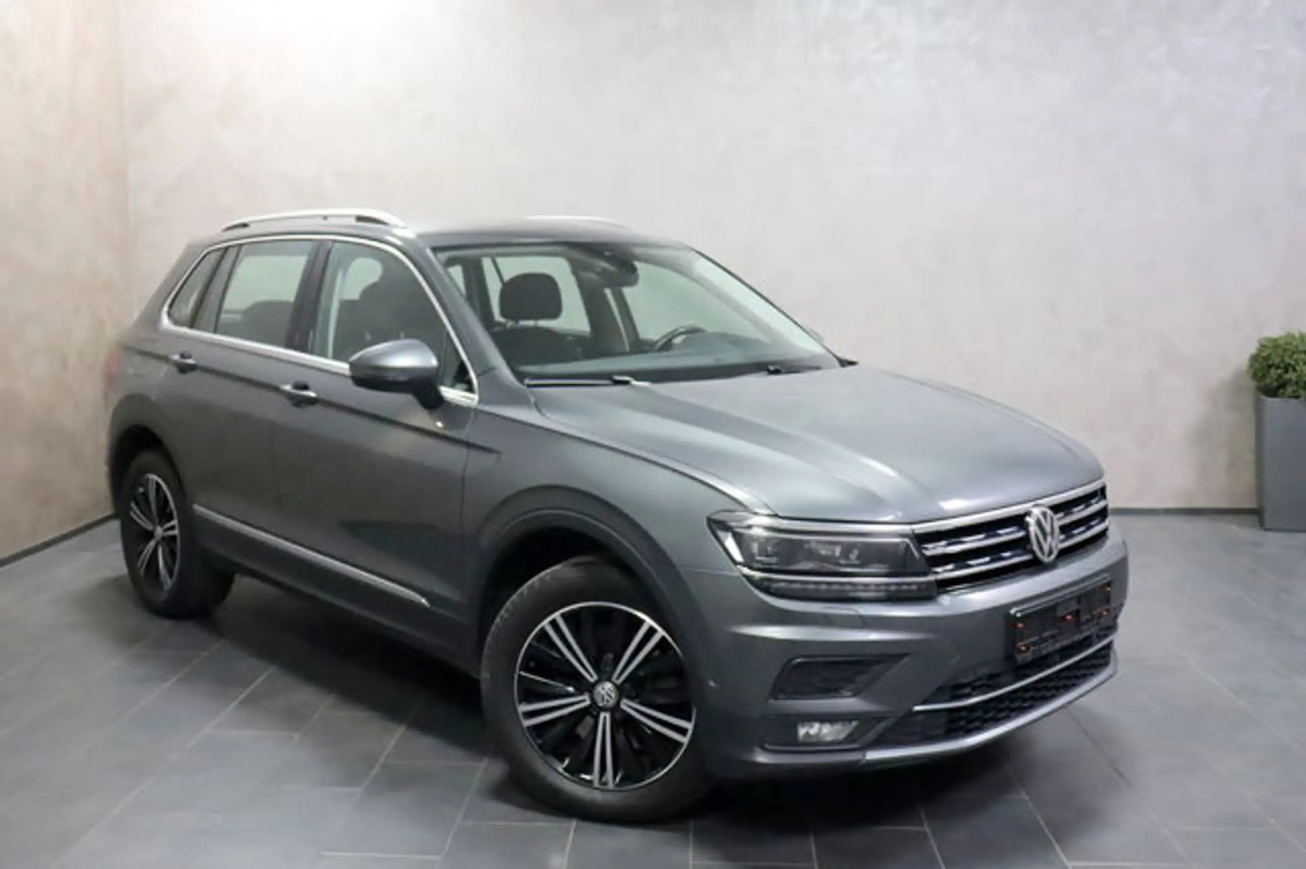 Volkswagen - Tiguan