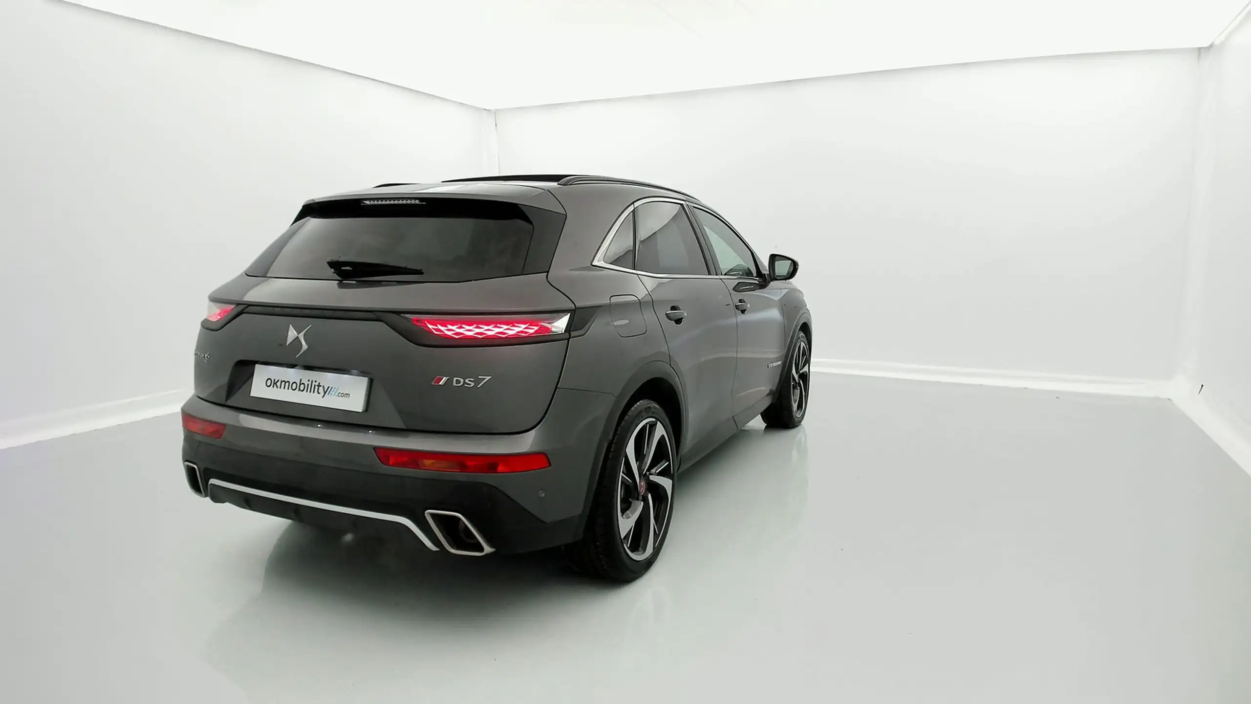 DS Automobiles - DS 7 Crossback