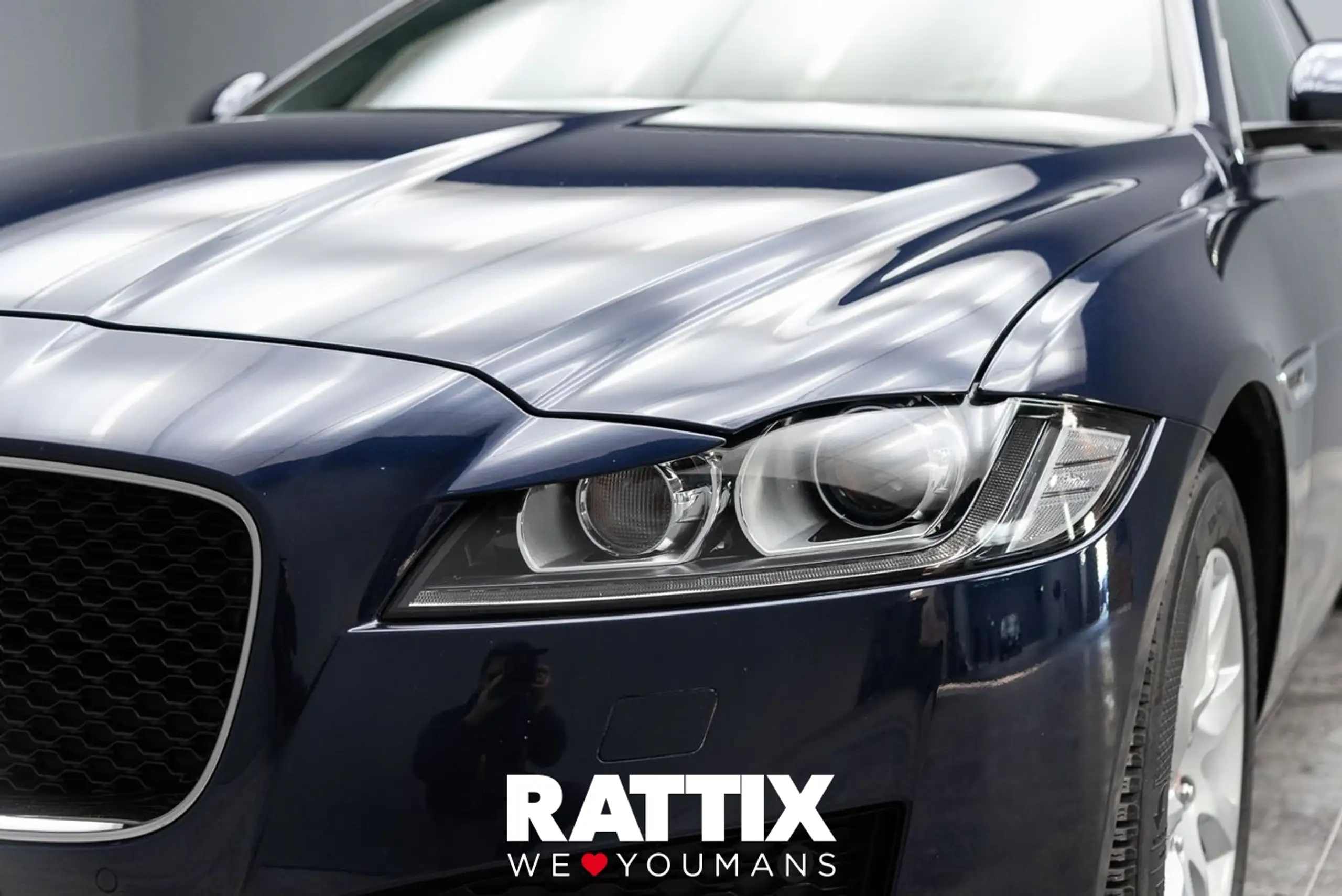 Jaguar - XF