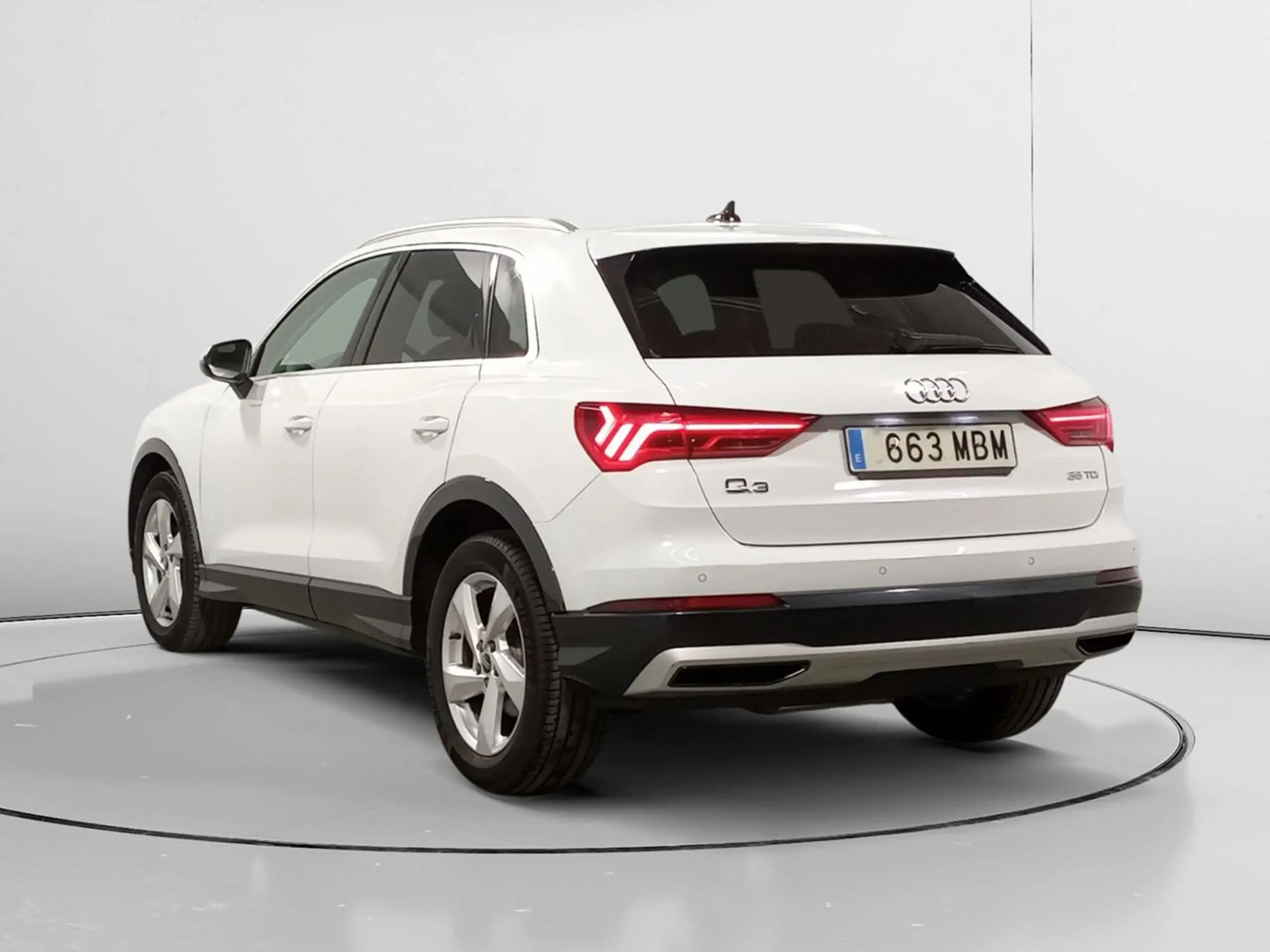 Audi - Q3