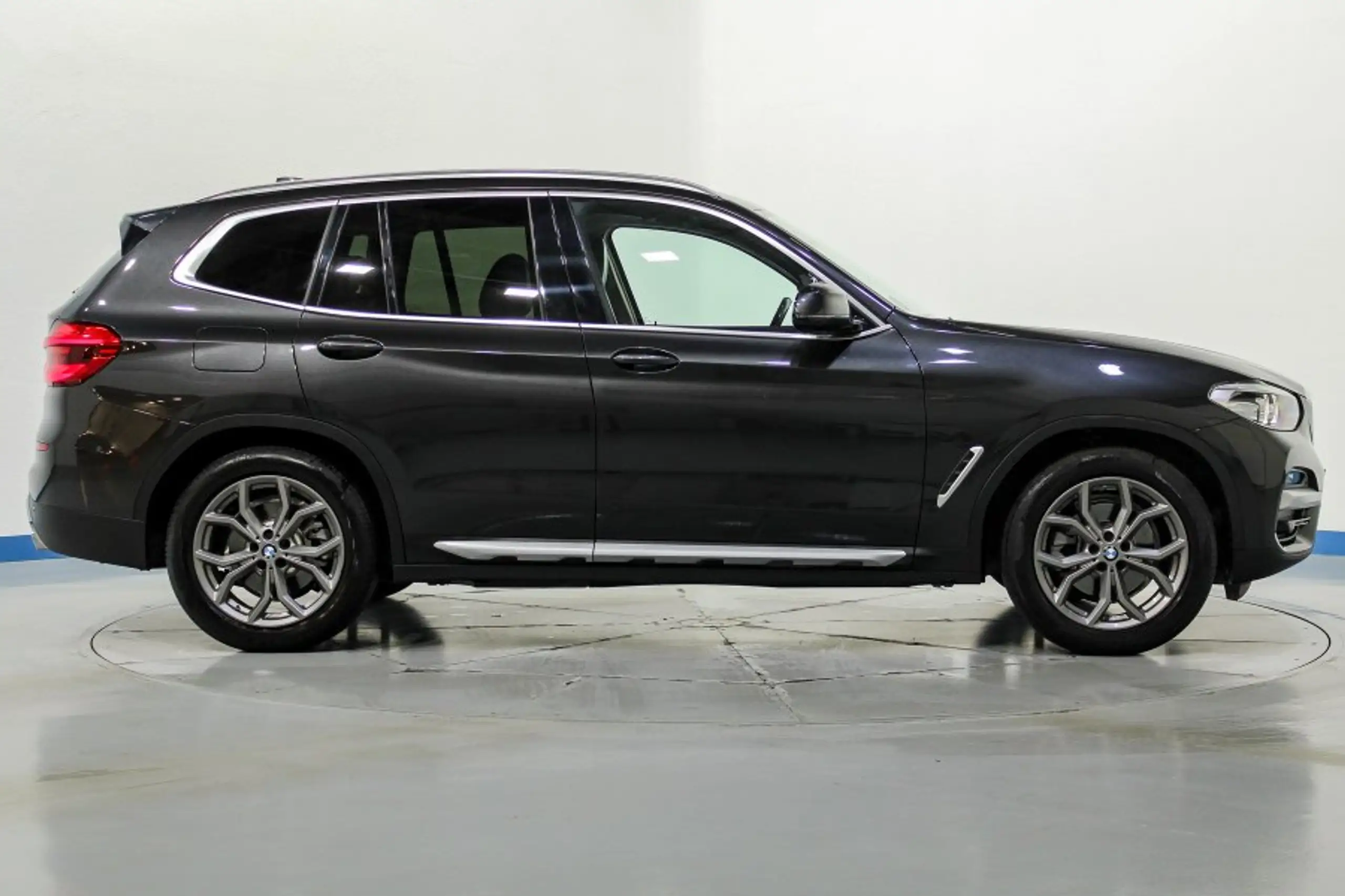 BMW - X3