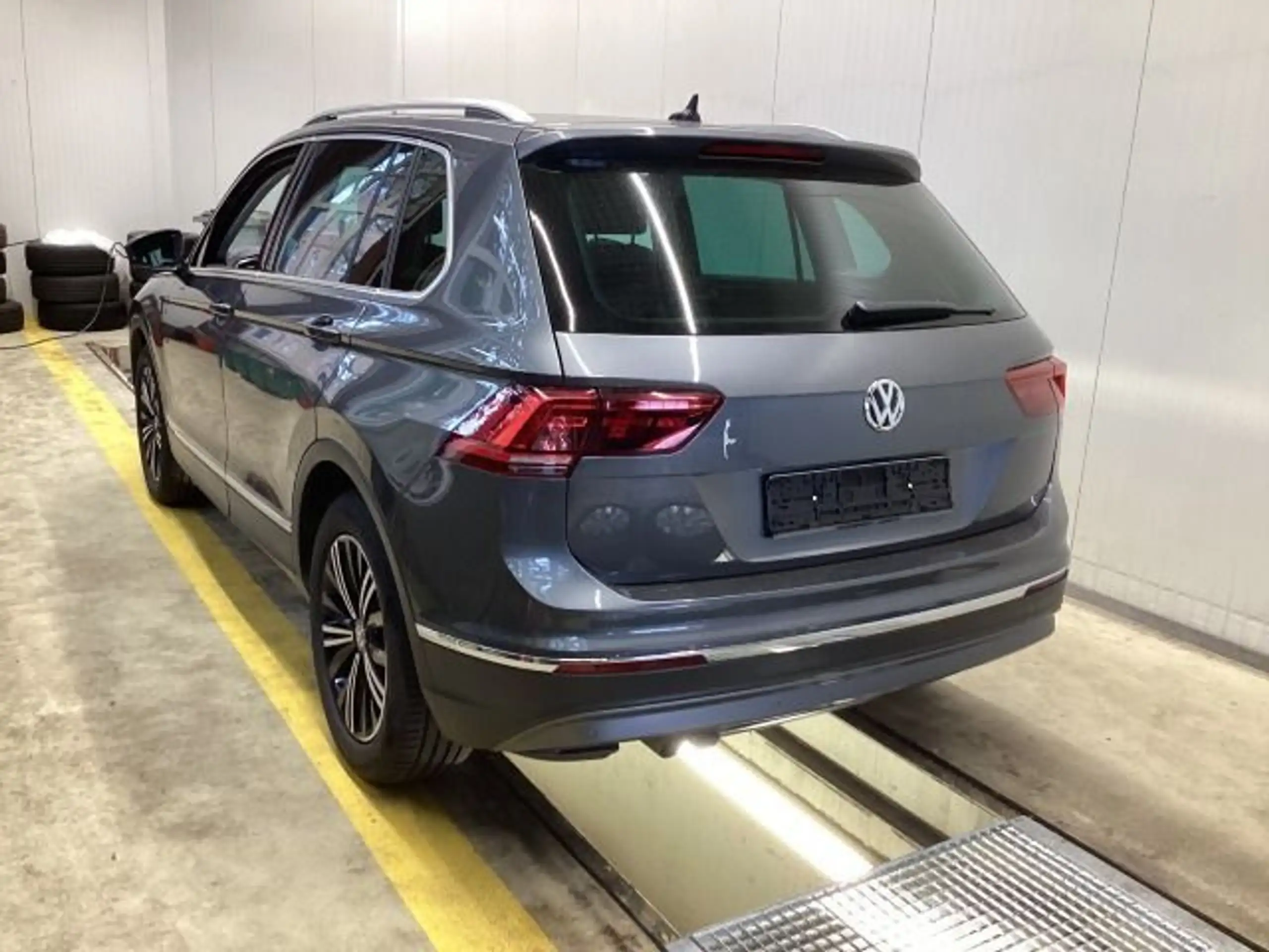 Volkswagen - Tiguan