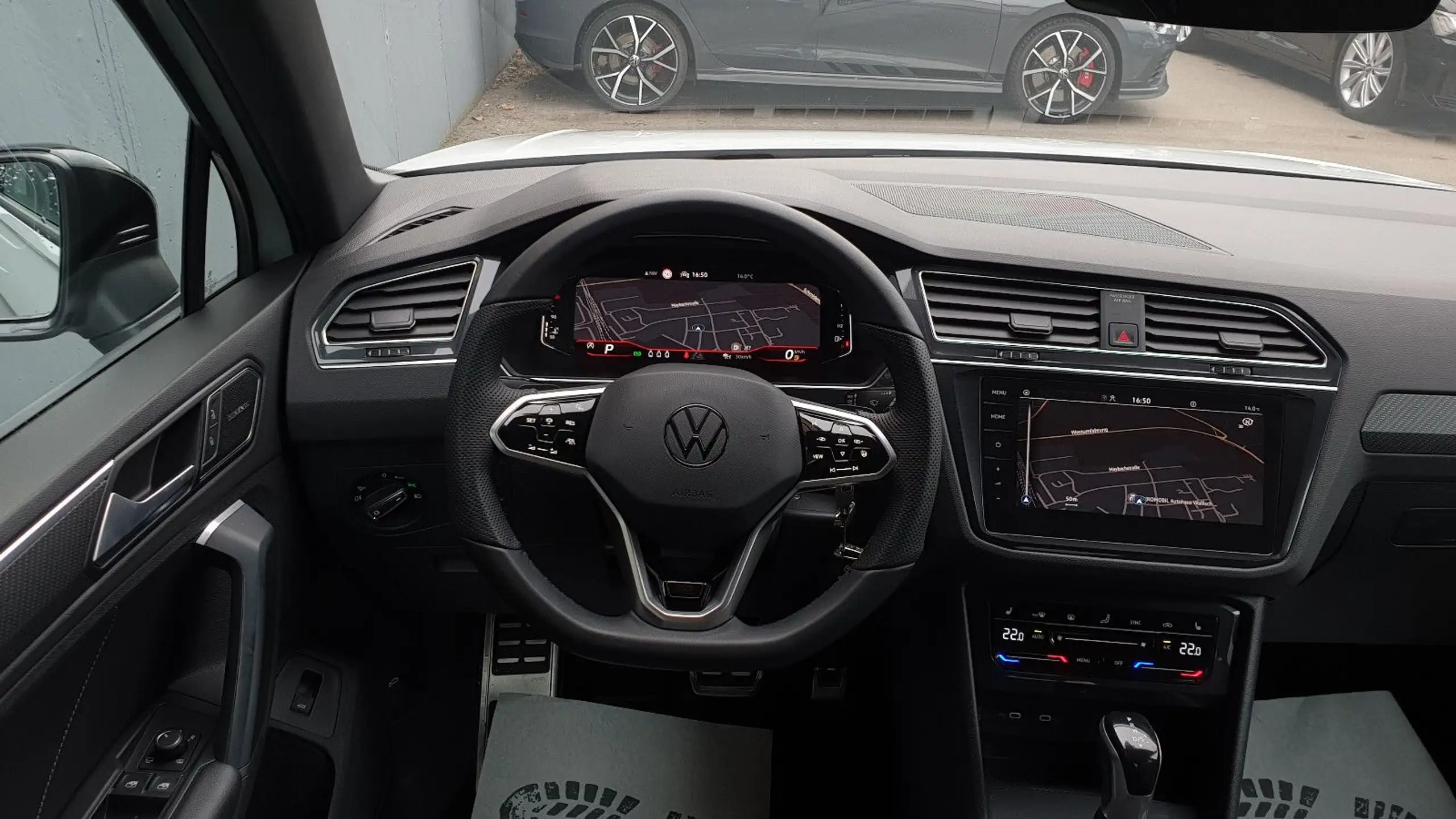 Volkswagen - Tiguan