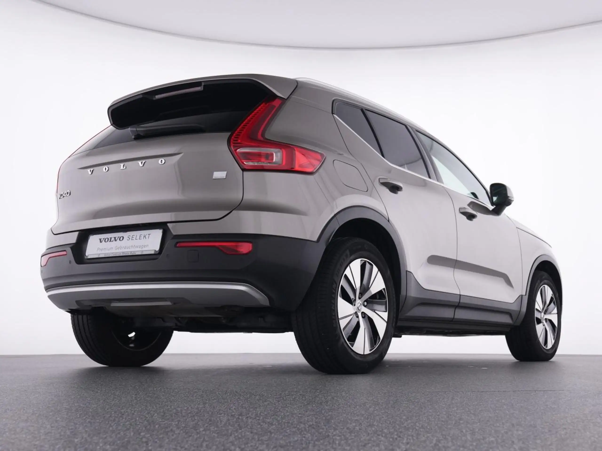 Volvo - XC40