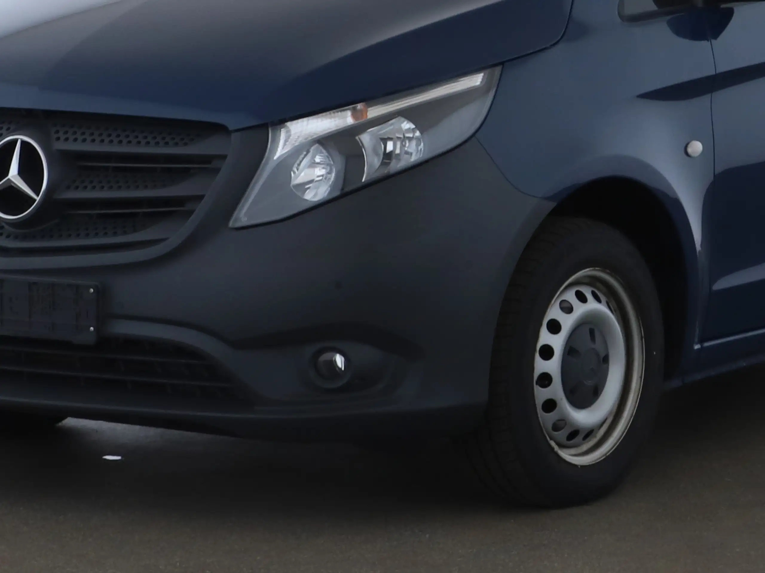 Mercedes-Benz - Vito