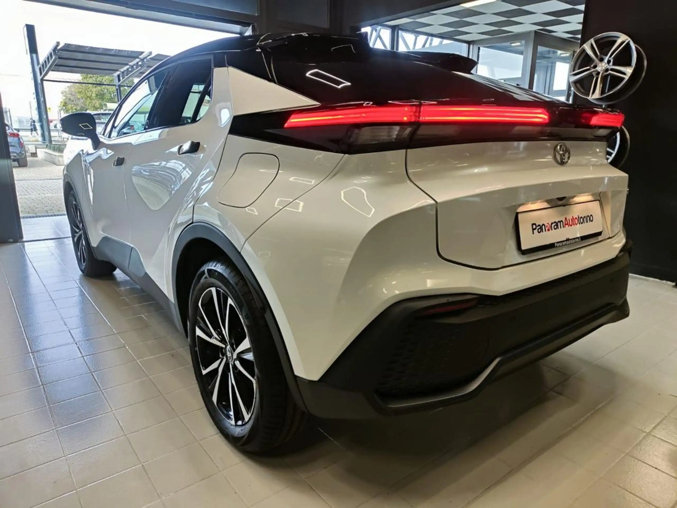 Toyota - C-HR