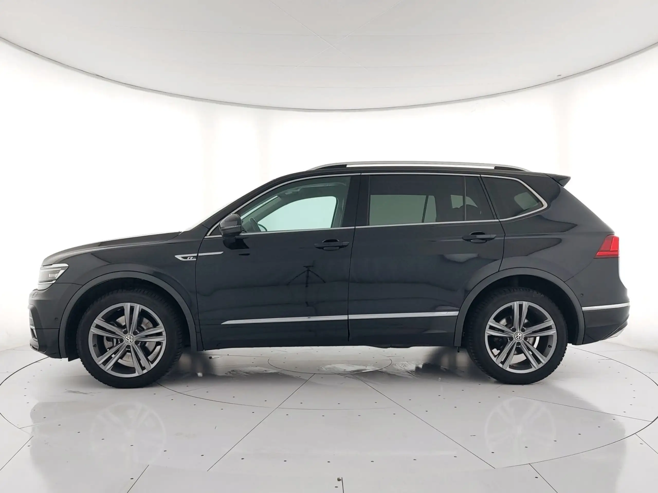 Volkswagen - Tiguan