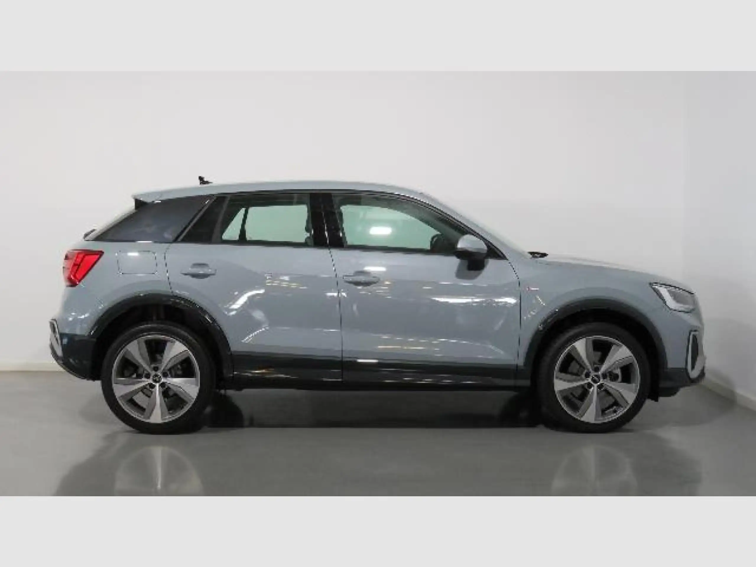 Audi - Q2