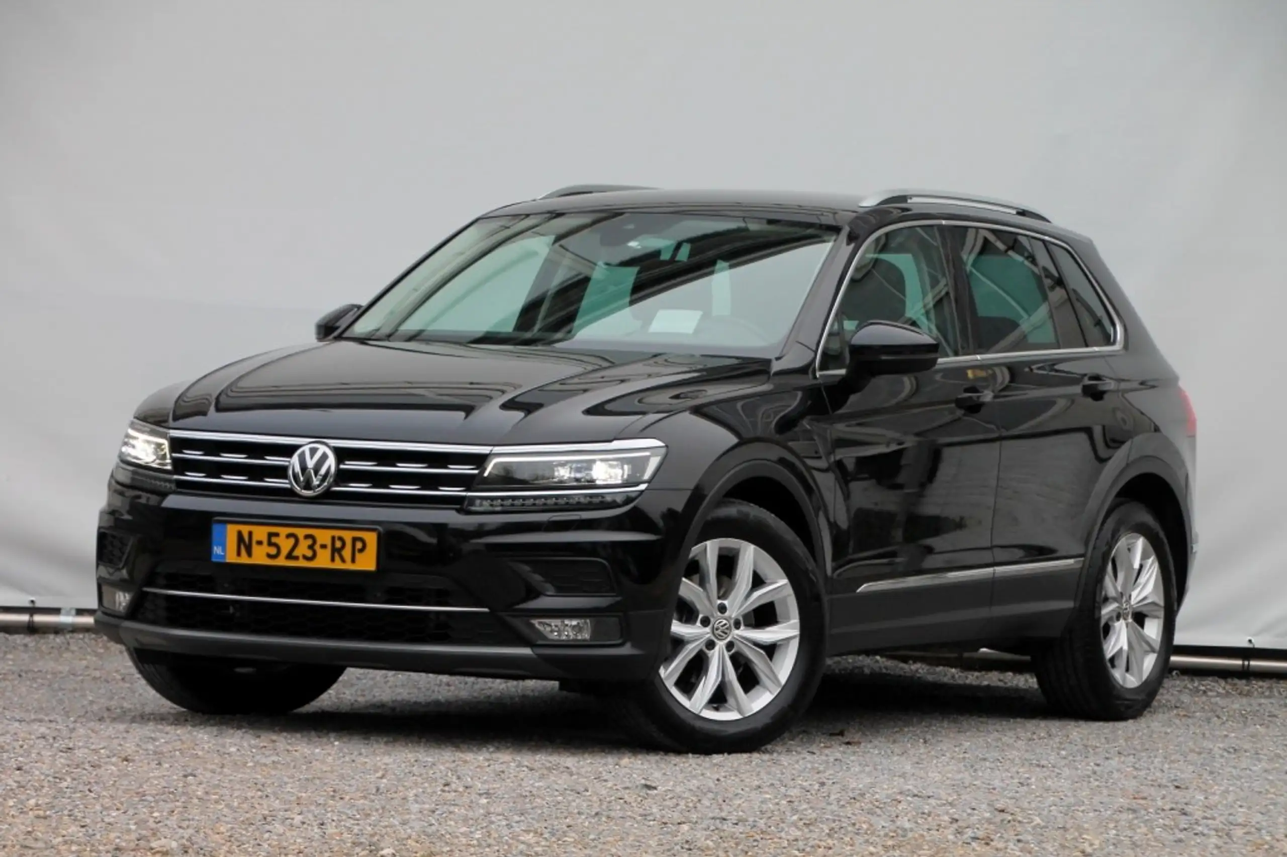 Volkswagen - Tiguan