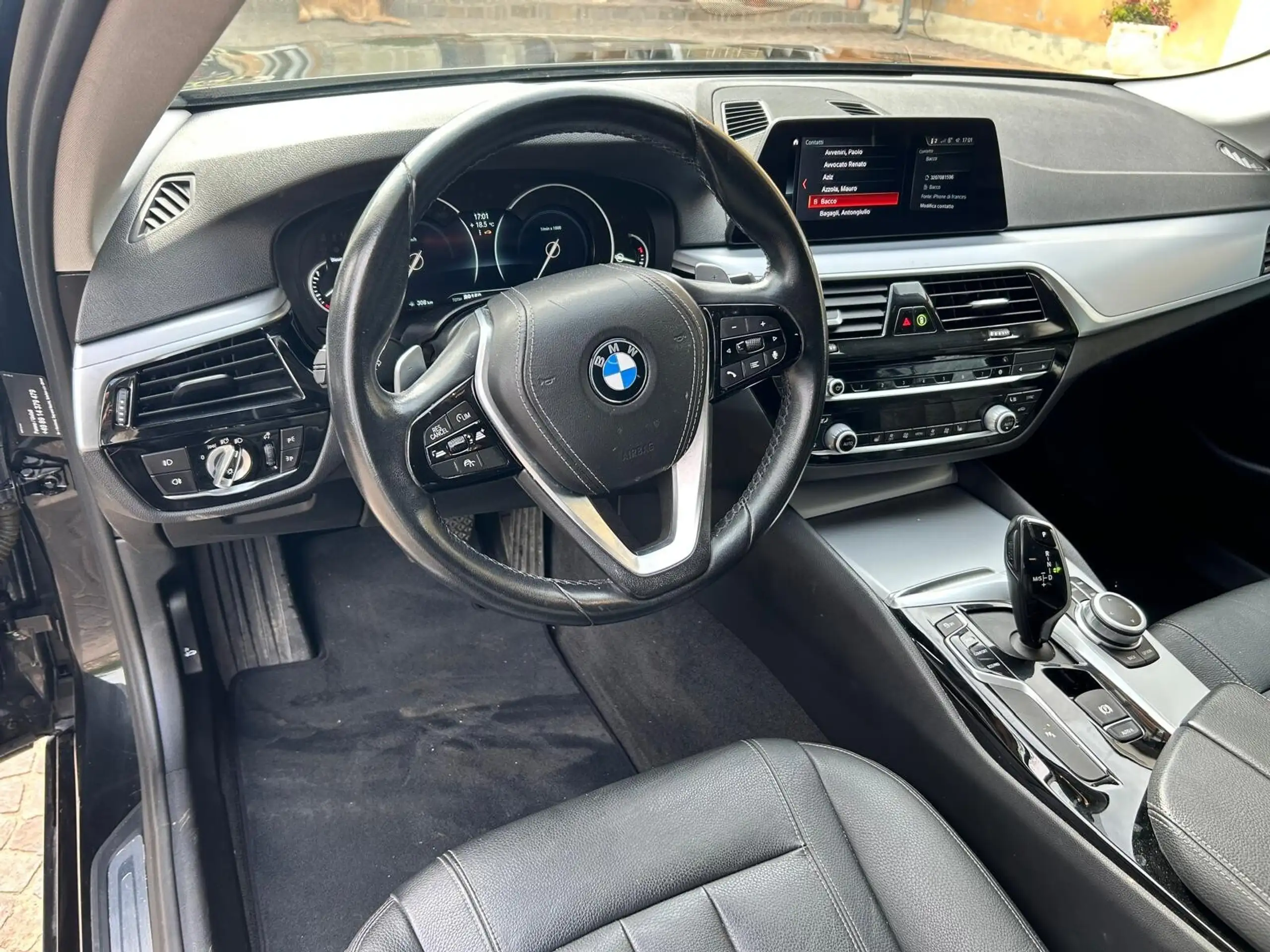 BMW - 520