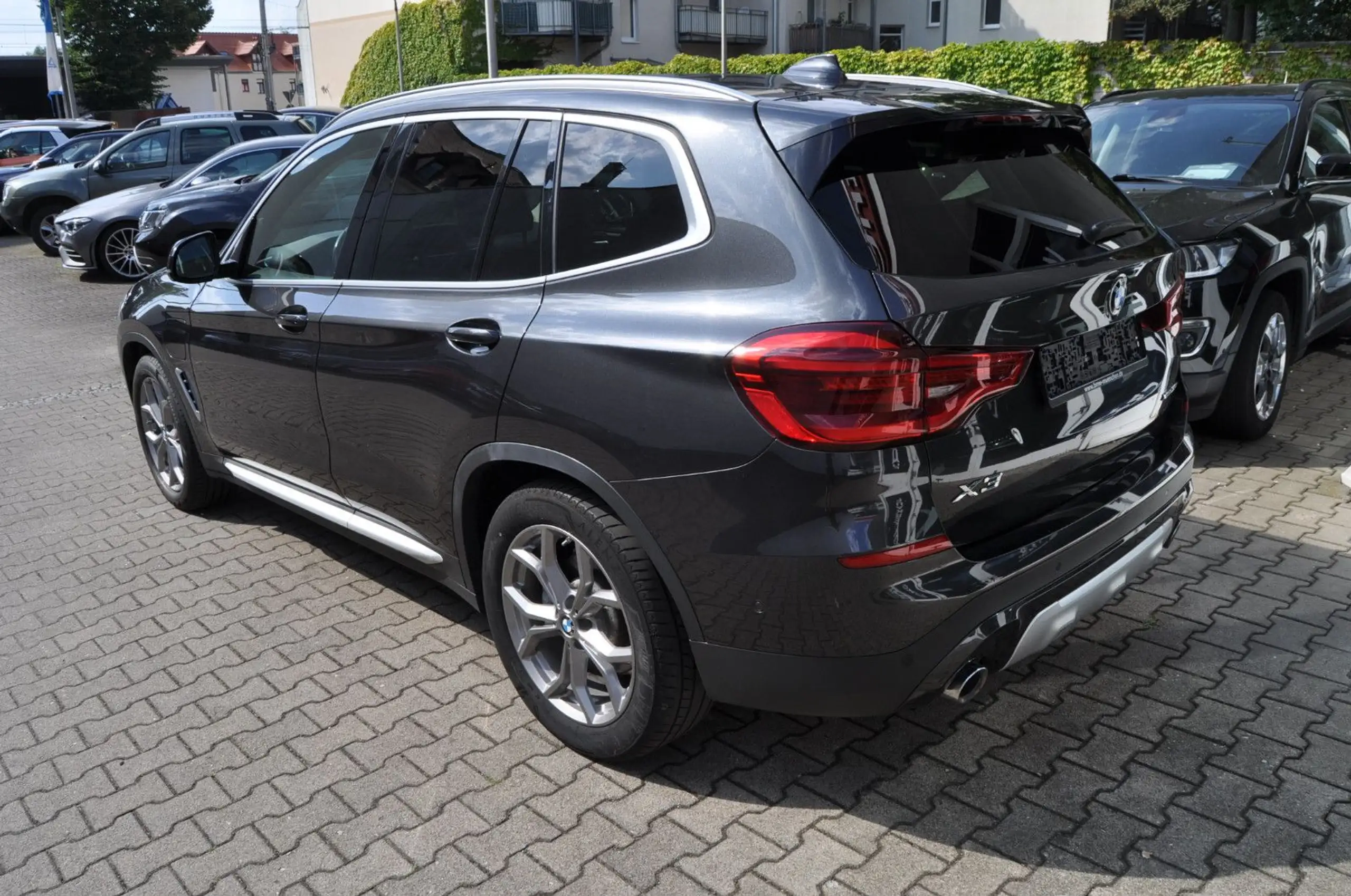 BMW - X3