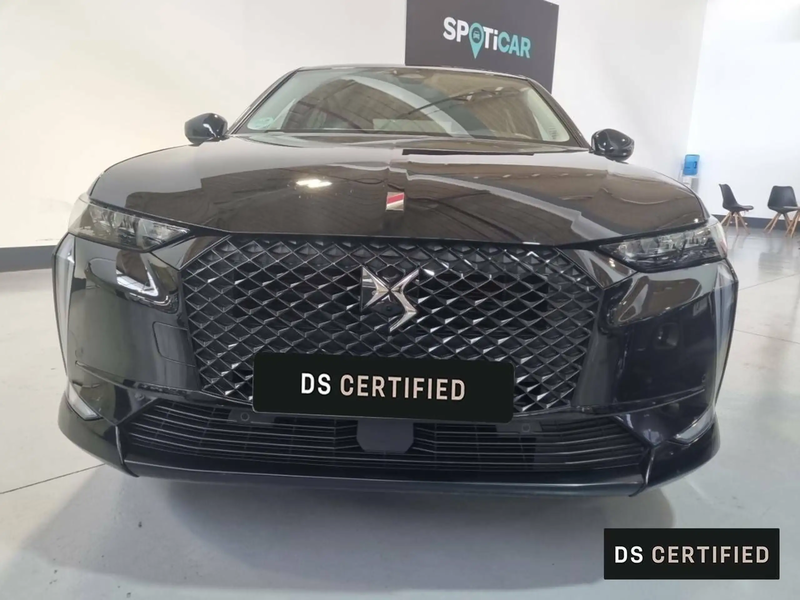 DS Automobiles - DS 4