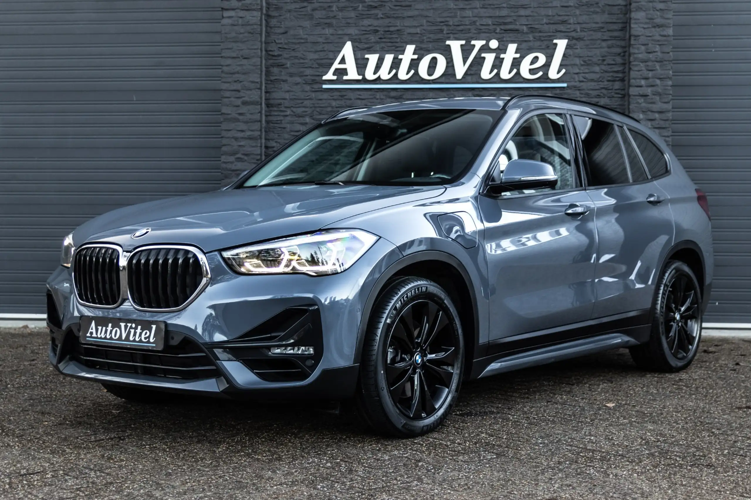 BMW - X1