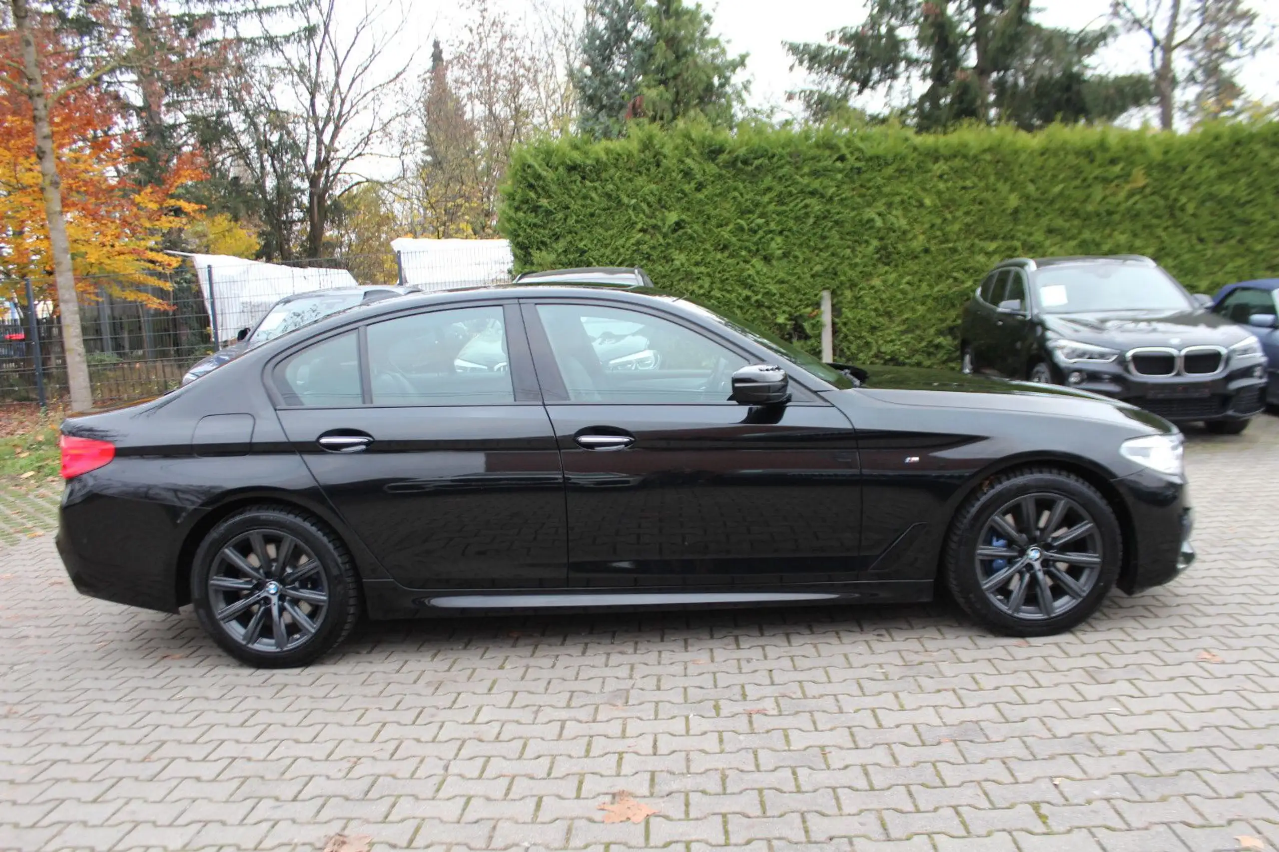 BMW - 530