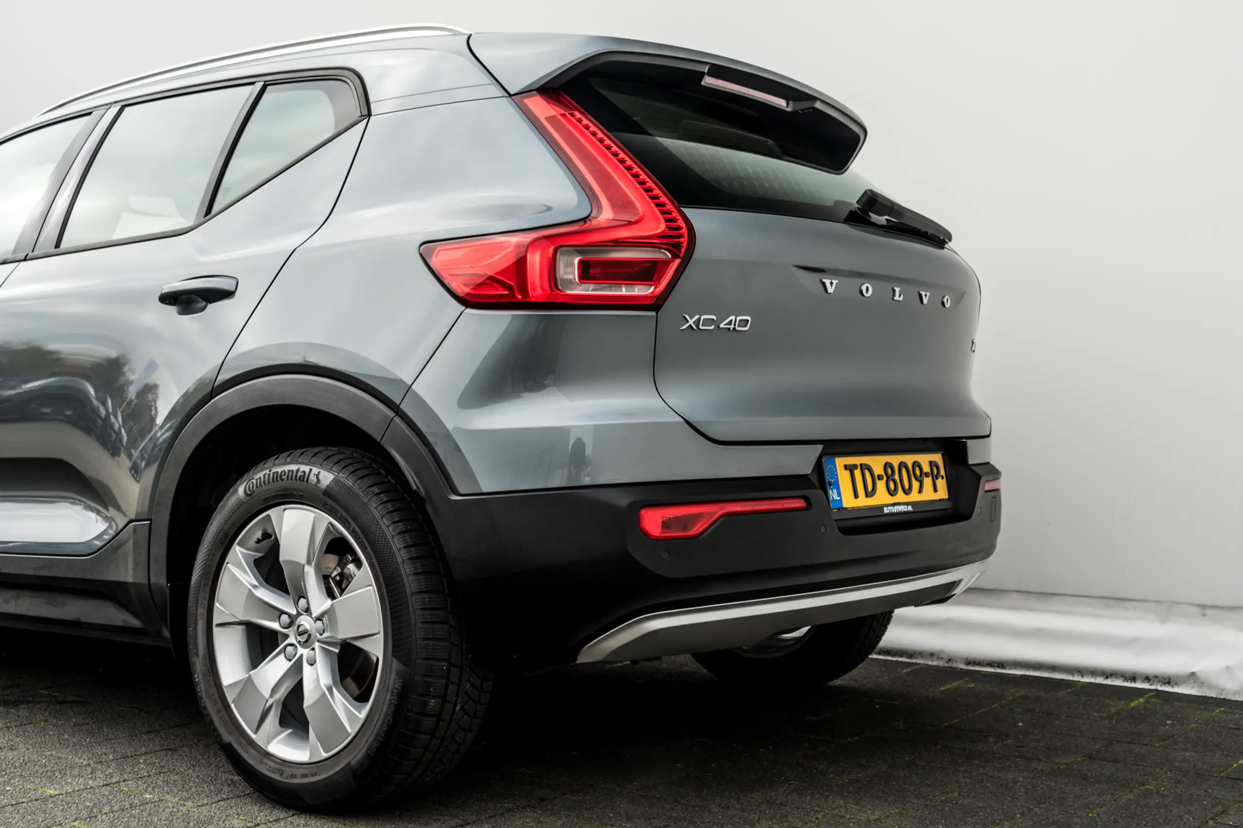 Volvo - XC40