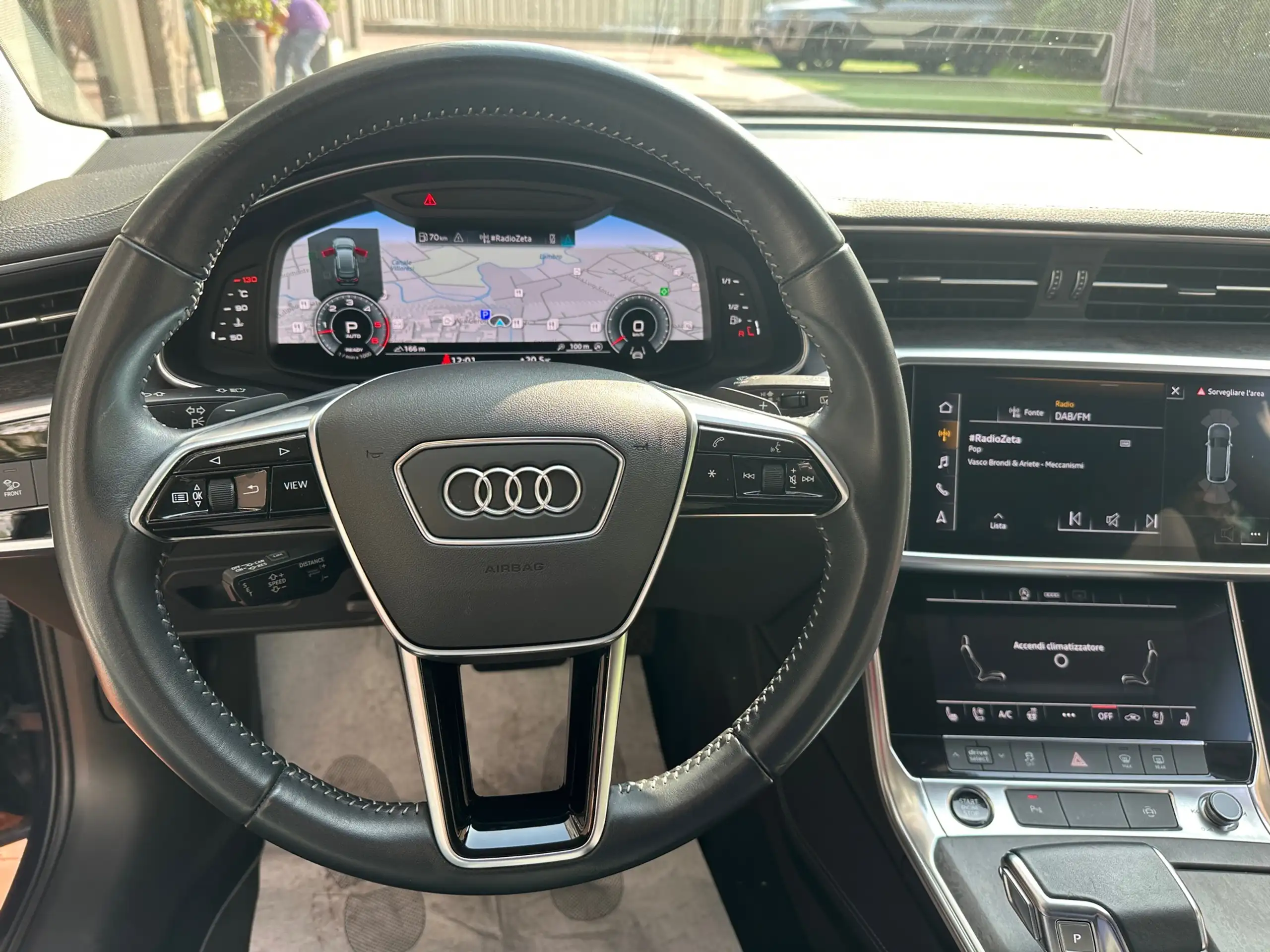 Audi - A6