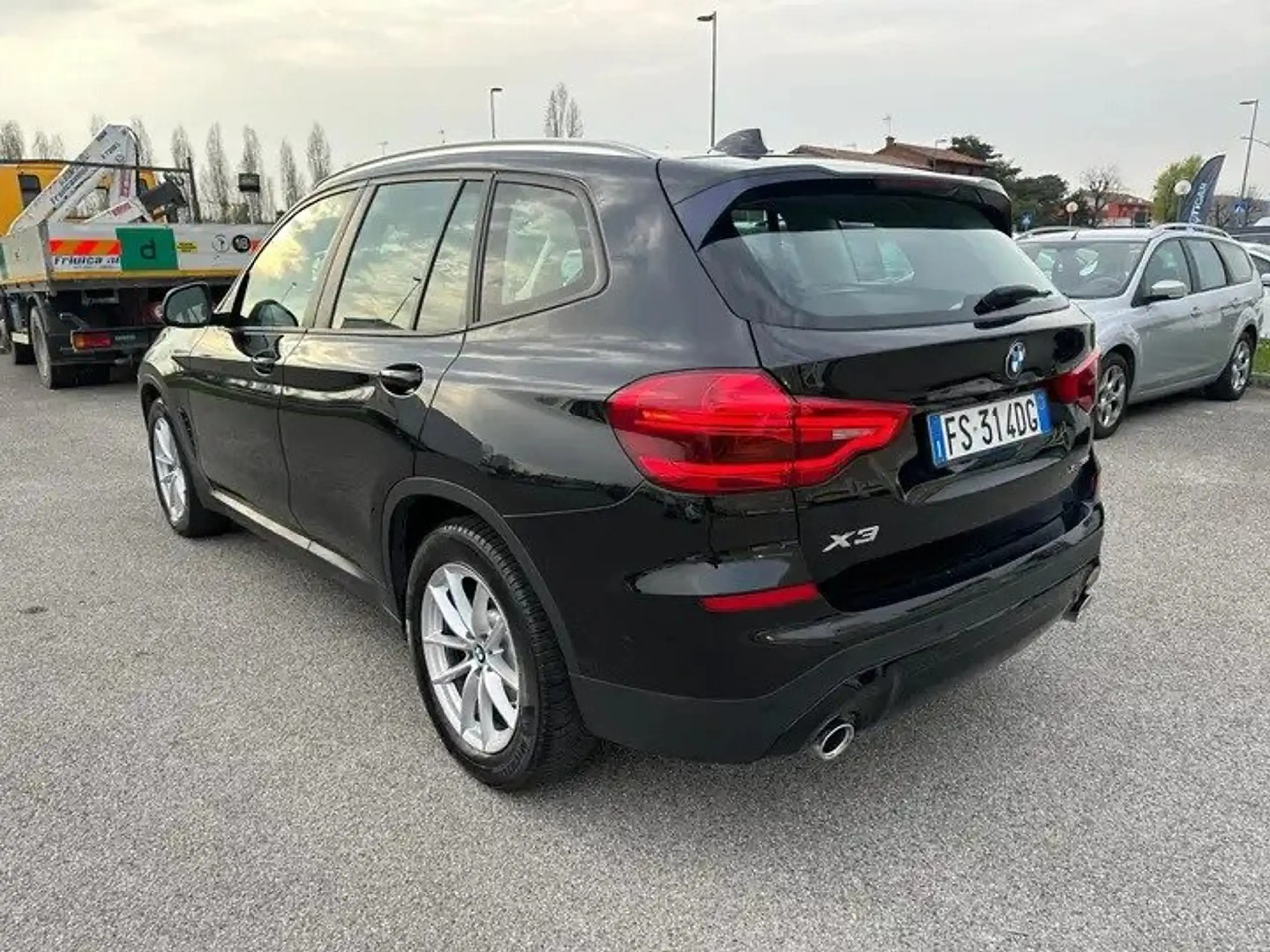 BMW - X3