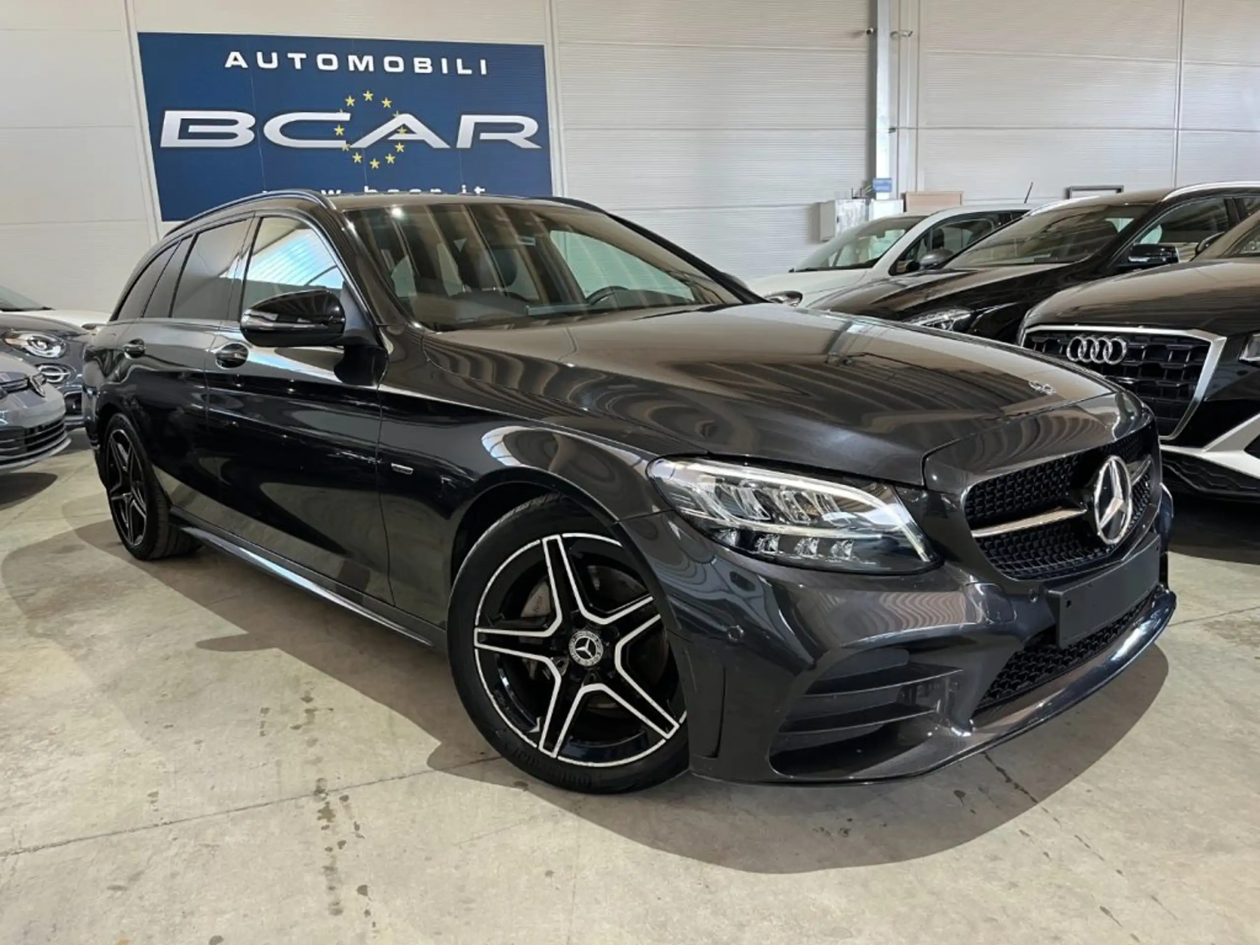 Mercedes-Benz - C 220