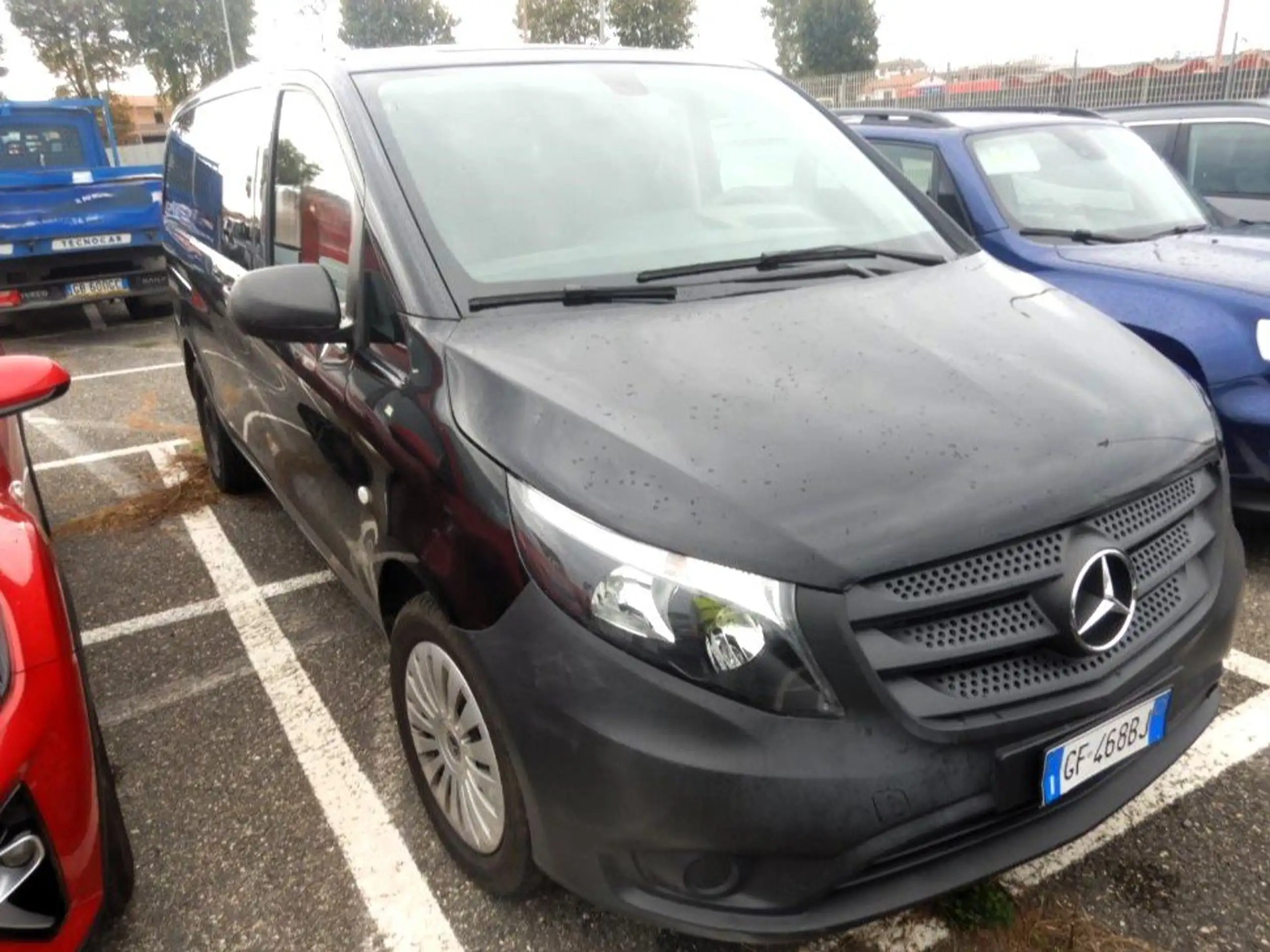 Mercedes-Benz - Vito