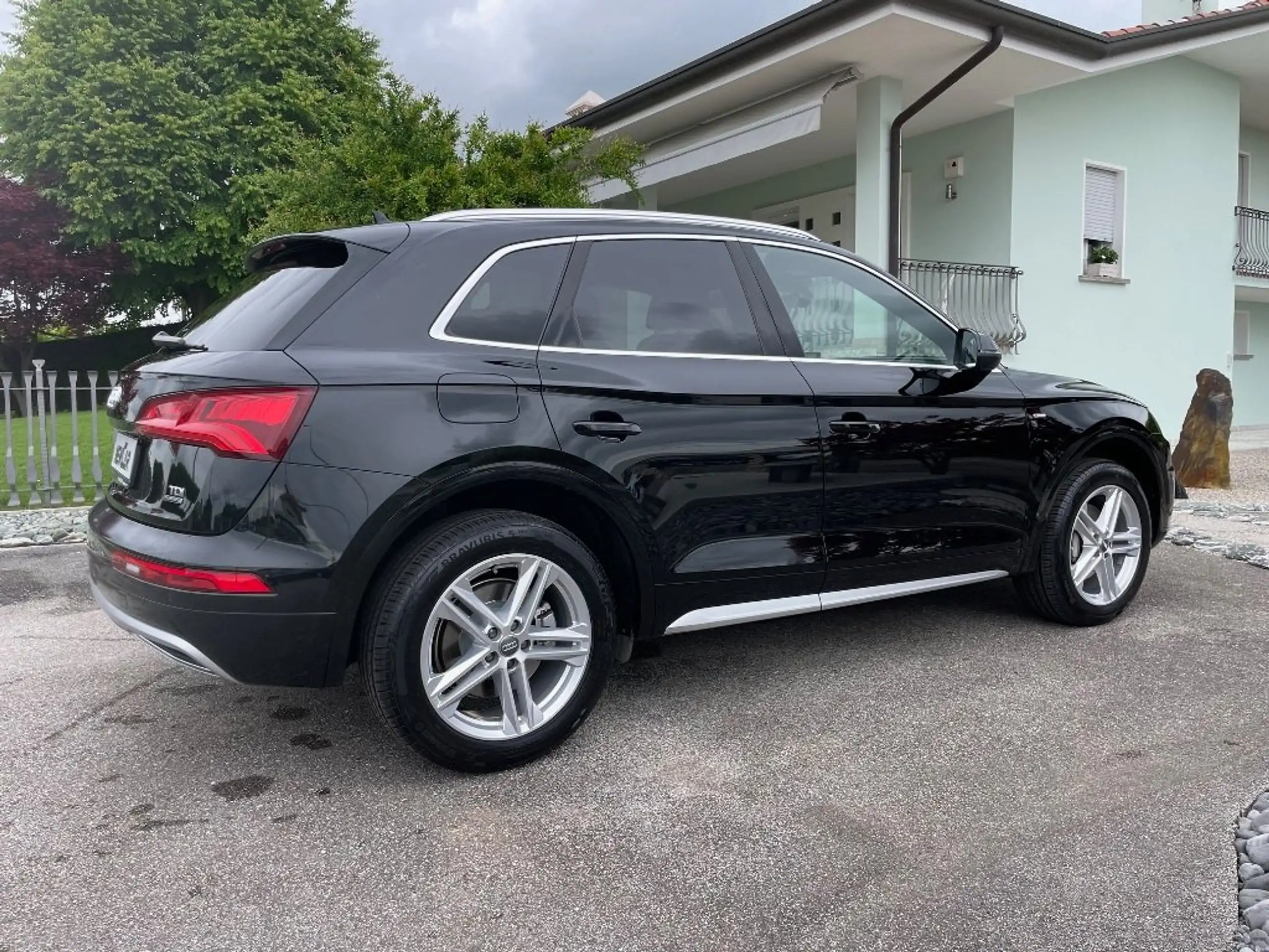 Audi - Q5