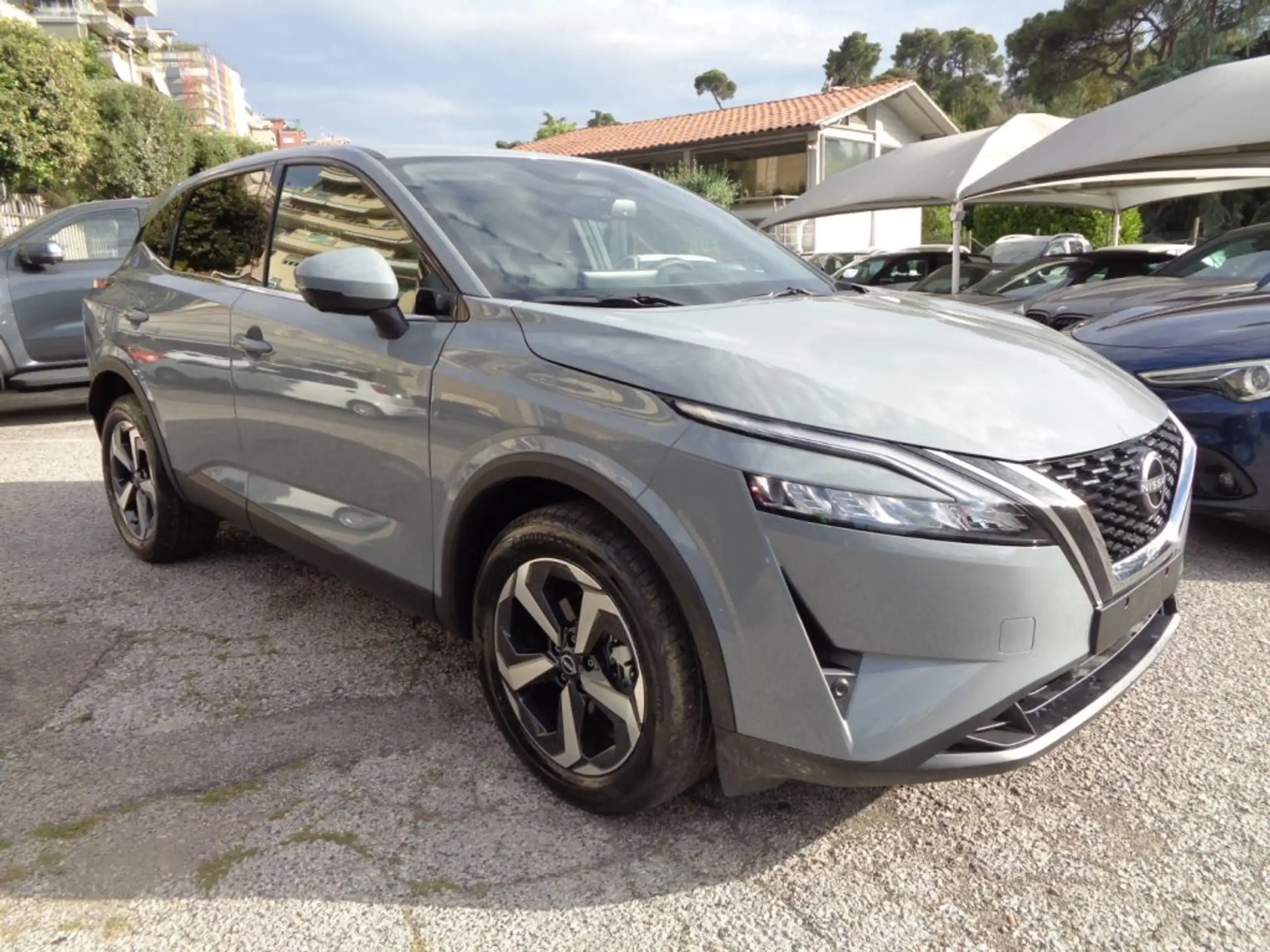 Nissan - Qashqai