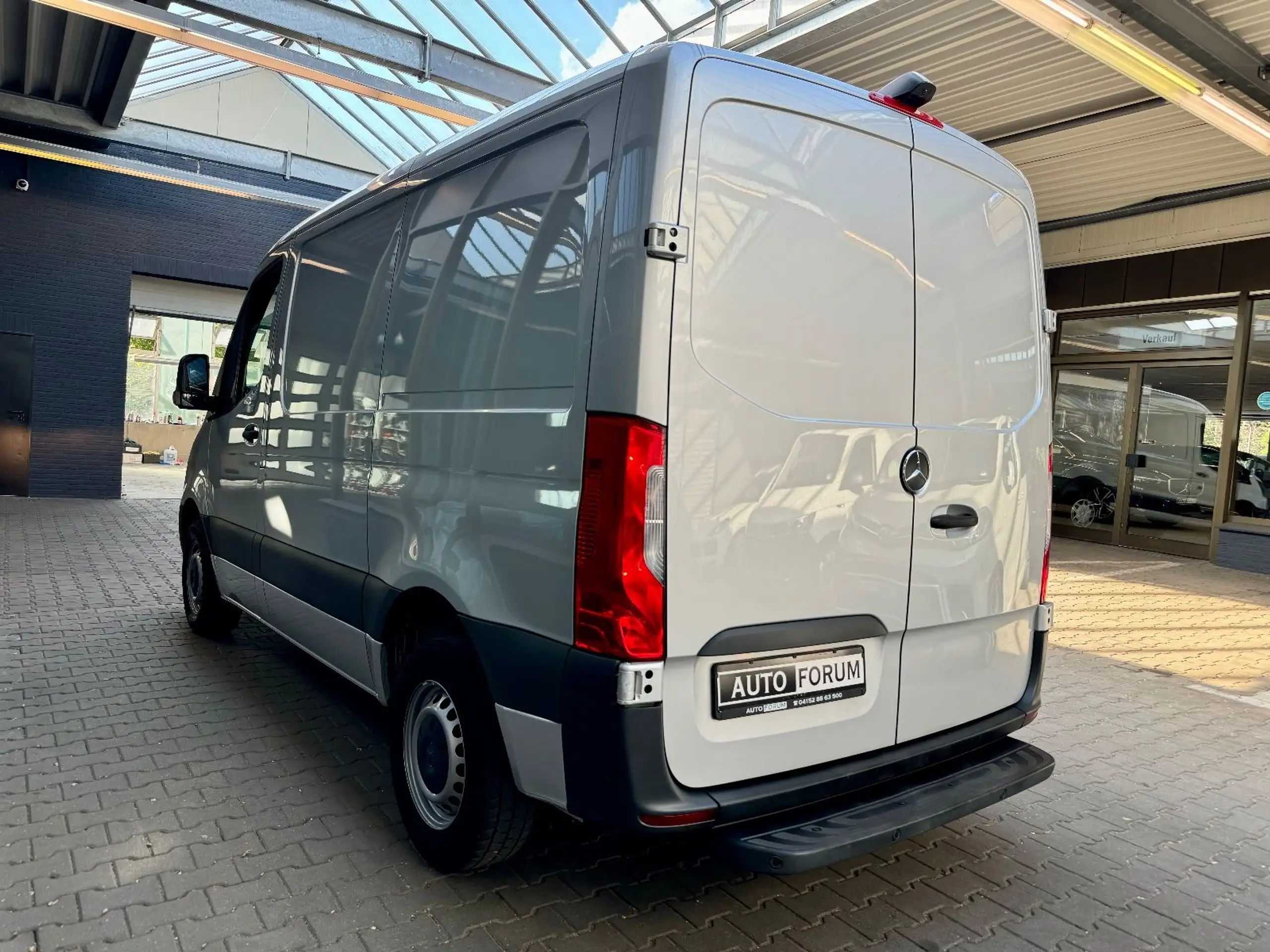 Mercedes-Benz - Sprinter