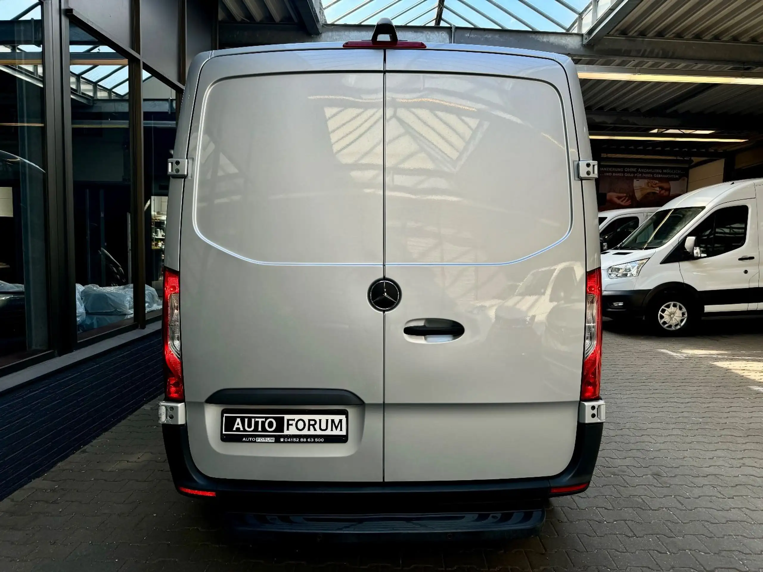 Mercedes-Benz - Sprinter