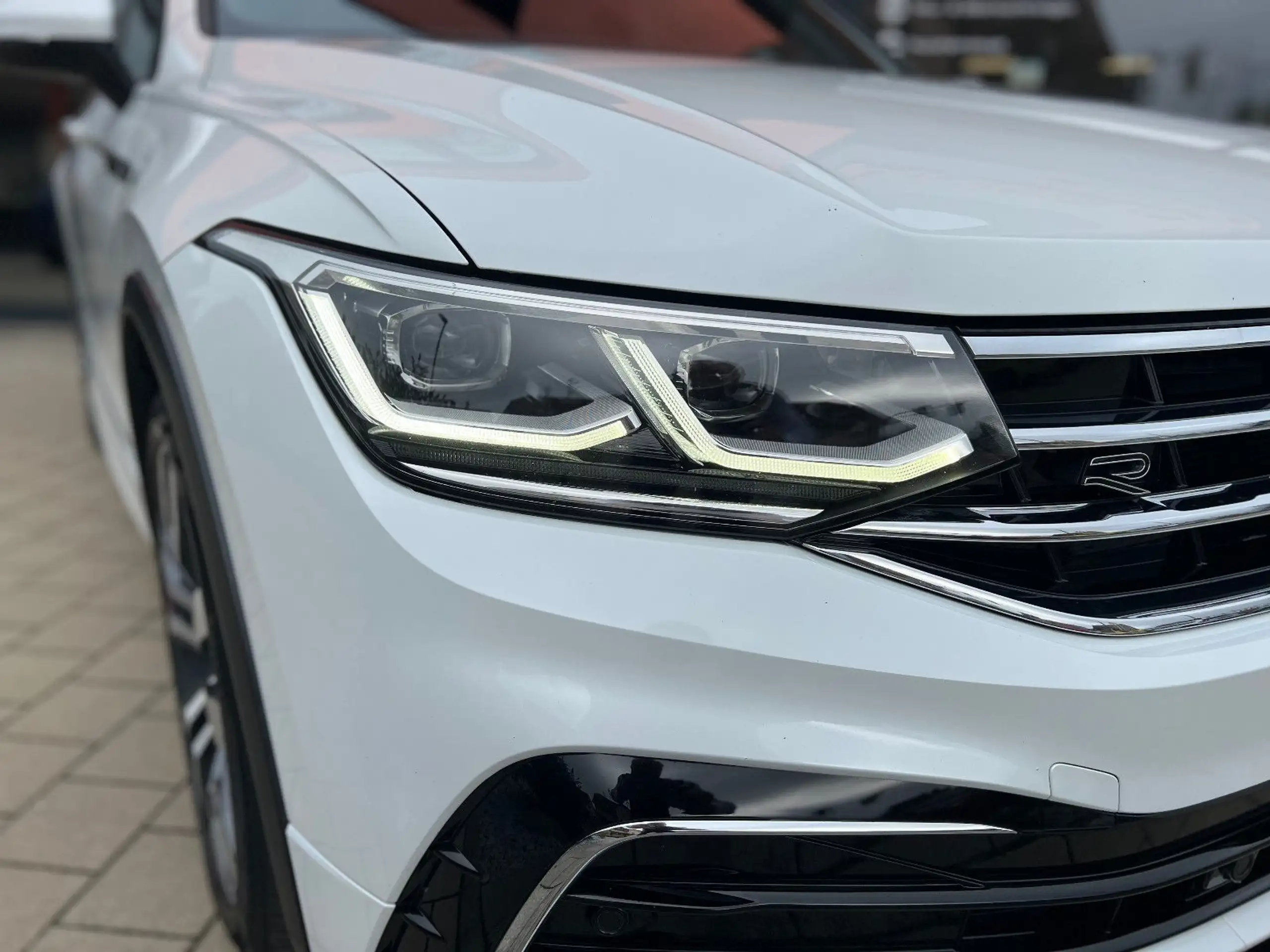 Volkswagen - Tiguan