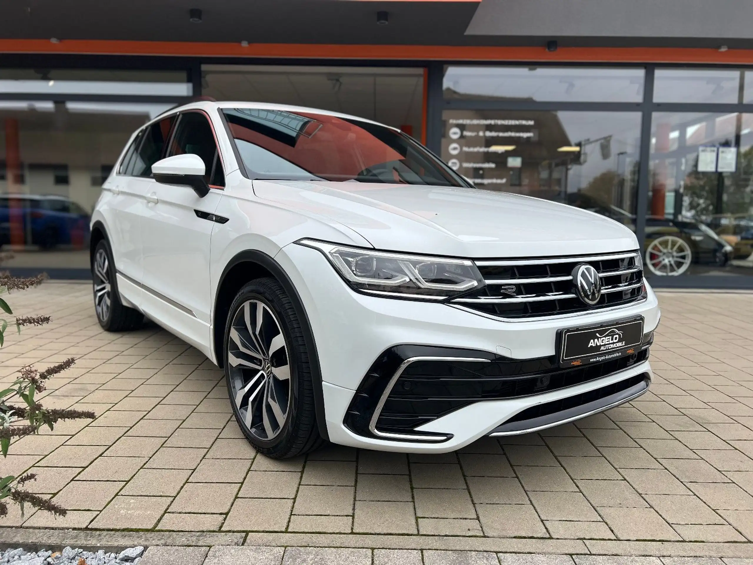 Volkswagen - Tiguan