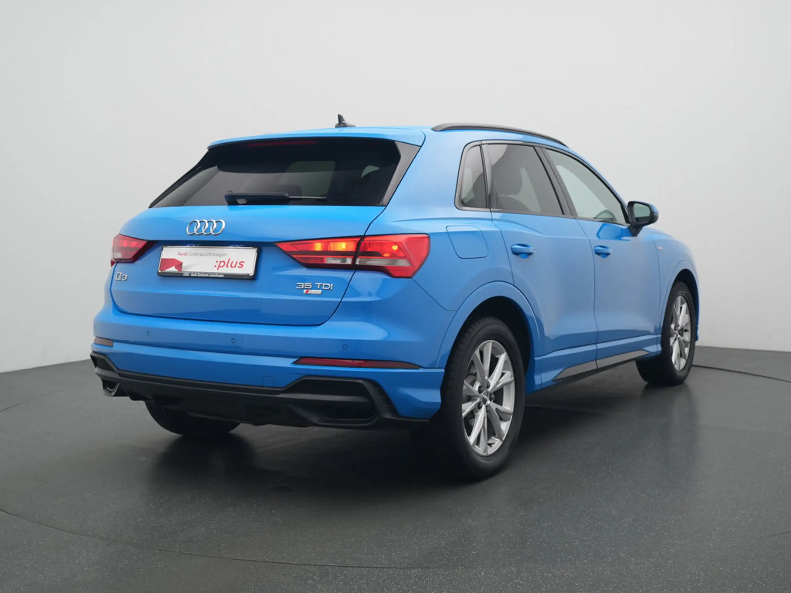 Audi - Q3