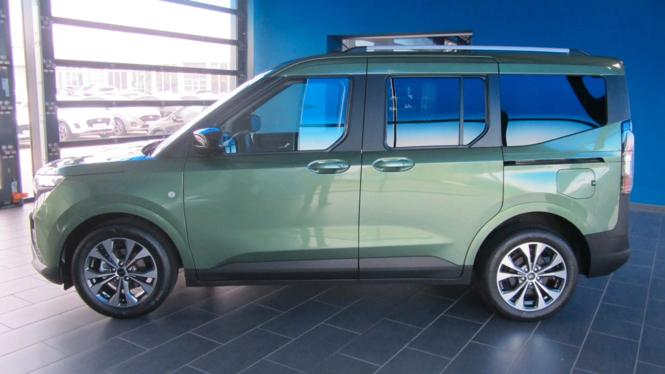 Ford - Tourneo Courier